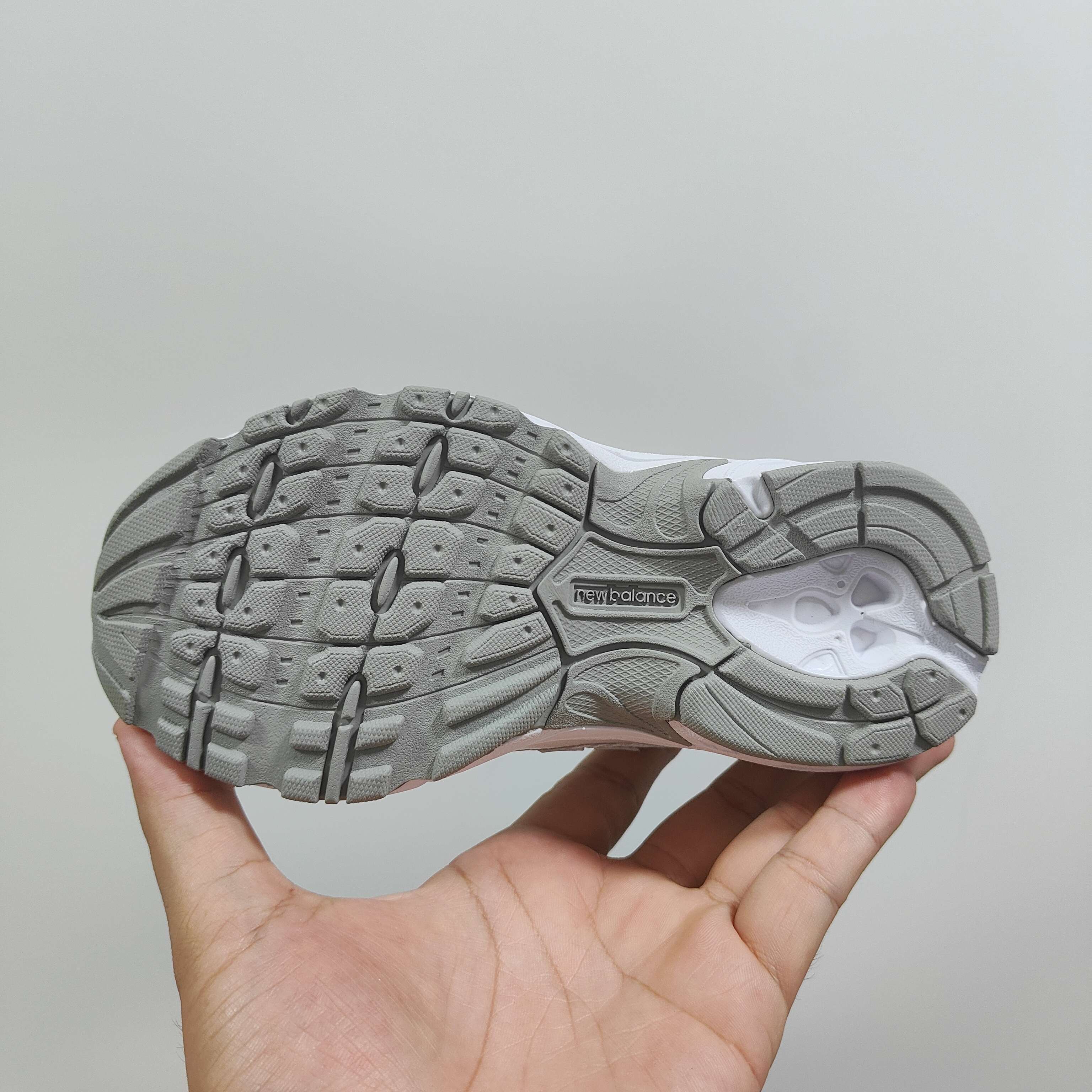 图片[6]-新配色出 官方新品 NB 740童鞋26-37码 该系列传承了品牌的诸多优点，大胆创新！堪称经典系列里的经典，也是最为热门的系列！时隔一年，再次带来的童鞋，必属重磅～-选品中心