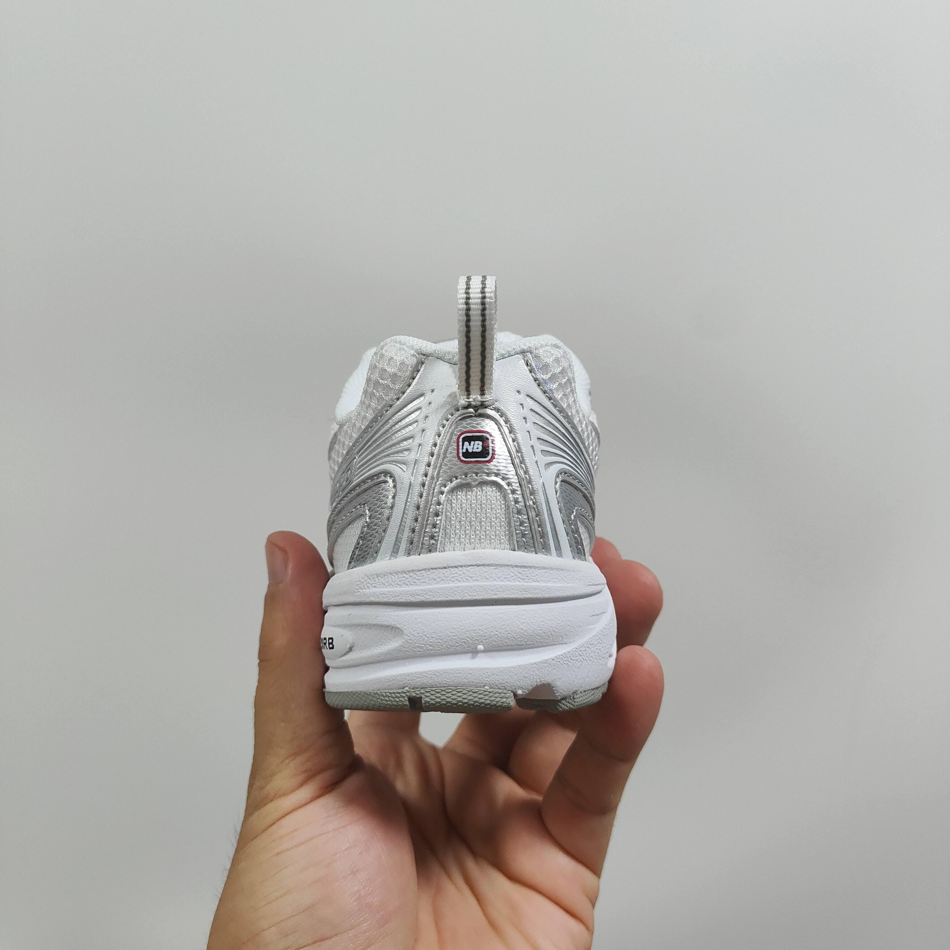 图片[5]-新配色出 官方新品 NB 740童鞋26-37码 该系列传承了品牌的诸多优点，大胆创新！堪称经典系列里的经典，也是最为热门的系列！时隔一年，再次带来的童鞋，必属重磅～-选品中心