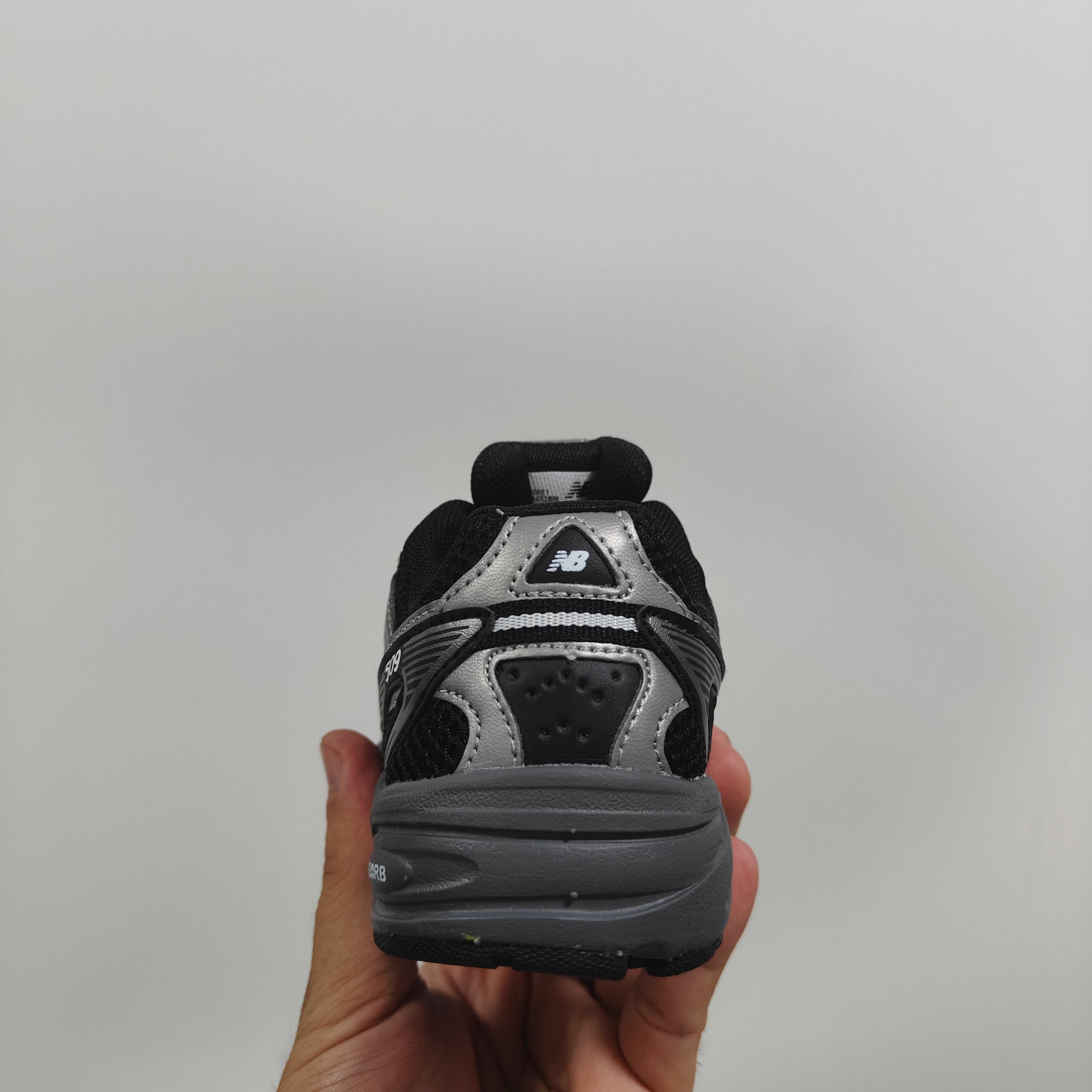 图片[5]-新配色出官方新品 NB 509童鞋26-37码 该系列传承了品牌的诸多优点，大胆创新！堪称经典系列里的经典，也是最为热门的系列！时隔一年，再次带来的童鞋，必属重磅～-选品中心