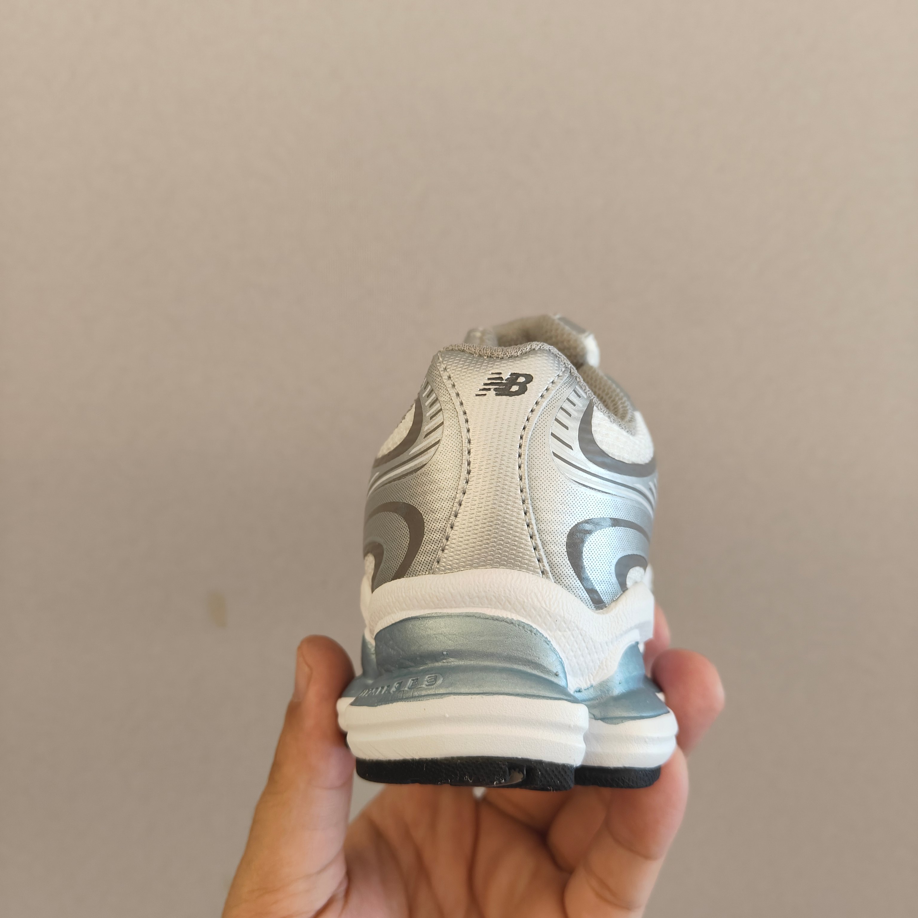 图片[5]-NB新款2000网面儿童松紧带老爹运动鞋26-37 松紧带设计，海玻璃鞋垫超舒适☁️经典老爹款式，潮范儿十足🆒超爱的新品🆕自留推荐❤️-选品中心