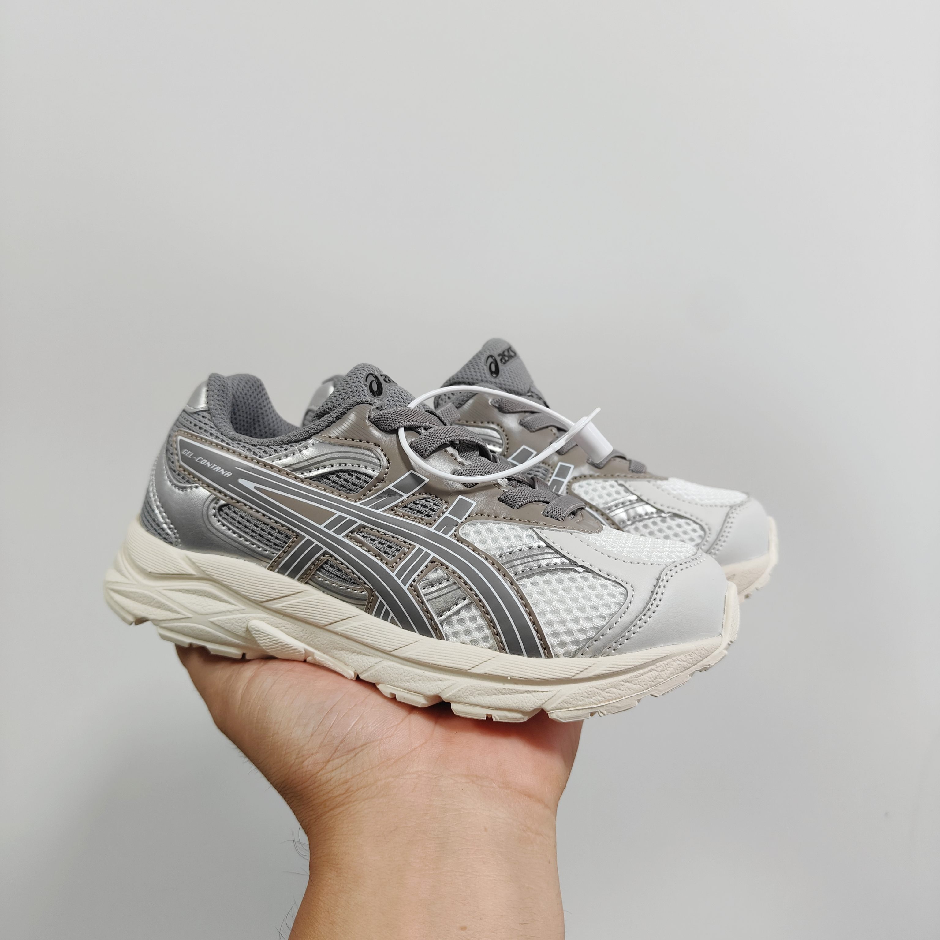 图片[2]-A家亚瑟gs童鞋25秋冬缓震跑步鞋GEL胶柔韧舒适缓冲 尺码：儿童26-37码 兔子带松紧带 官方新品 买一单省几百块，就是现在 真的期待了好久，终于来咯👏🏻 囤起来开春必备❤️橡胶轻便组合防滑大底 松紧带设计，海玻璃鞋垫超舒适☁️ 经典老爹款式，潮范儿十足🆒 超爱的新品🆕自留推荐❤️-选品中心