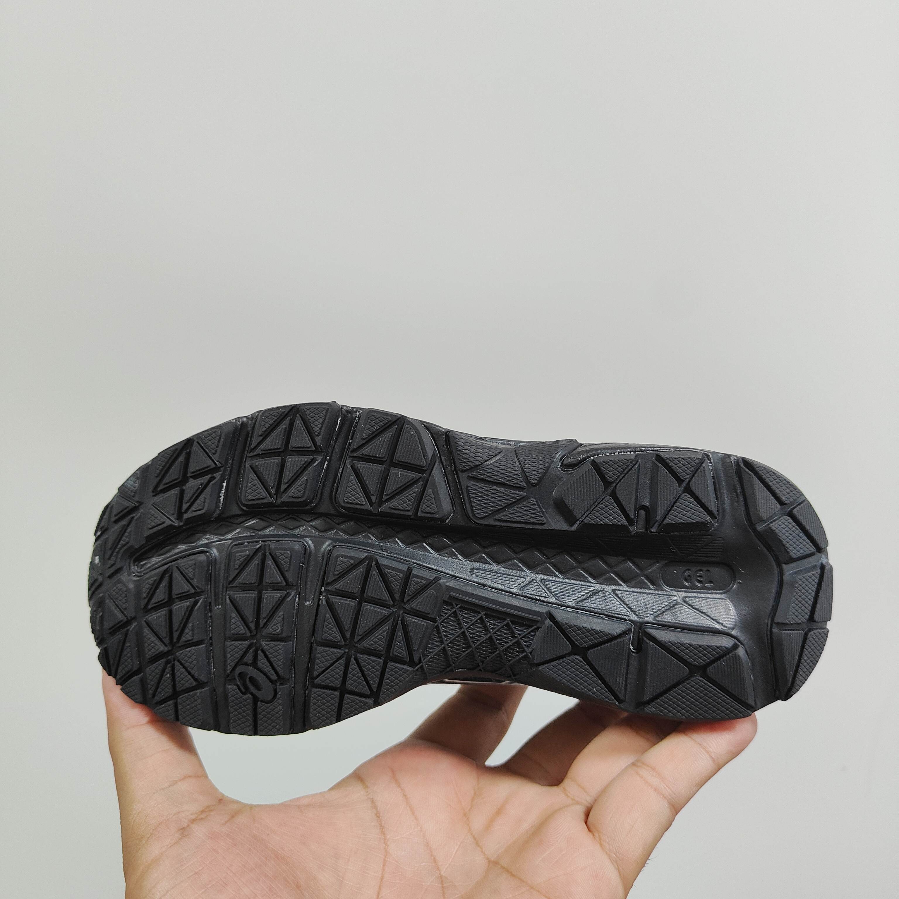 图片[6]-A家亚瑟gs童鞋25秋冬缓震跑步鞋GEL胶柔韧舒适缓冲 尺码：儿童26-37码 兔子带松紧带 官方新品 买一单省几百块，就是现在 真的期待了好久，终于来咯👏🏻 囤起来开春必备❤️橡胶轻便组合防滑大底 松紧带设计，海玻璃鞋垫超舒适☁️ 经典老爹款式，潮范儿十足🆒 超爱的新品🆕自留推荐❤️-选品中心