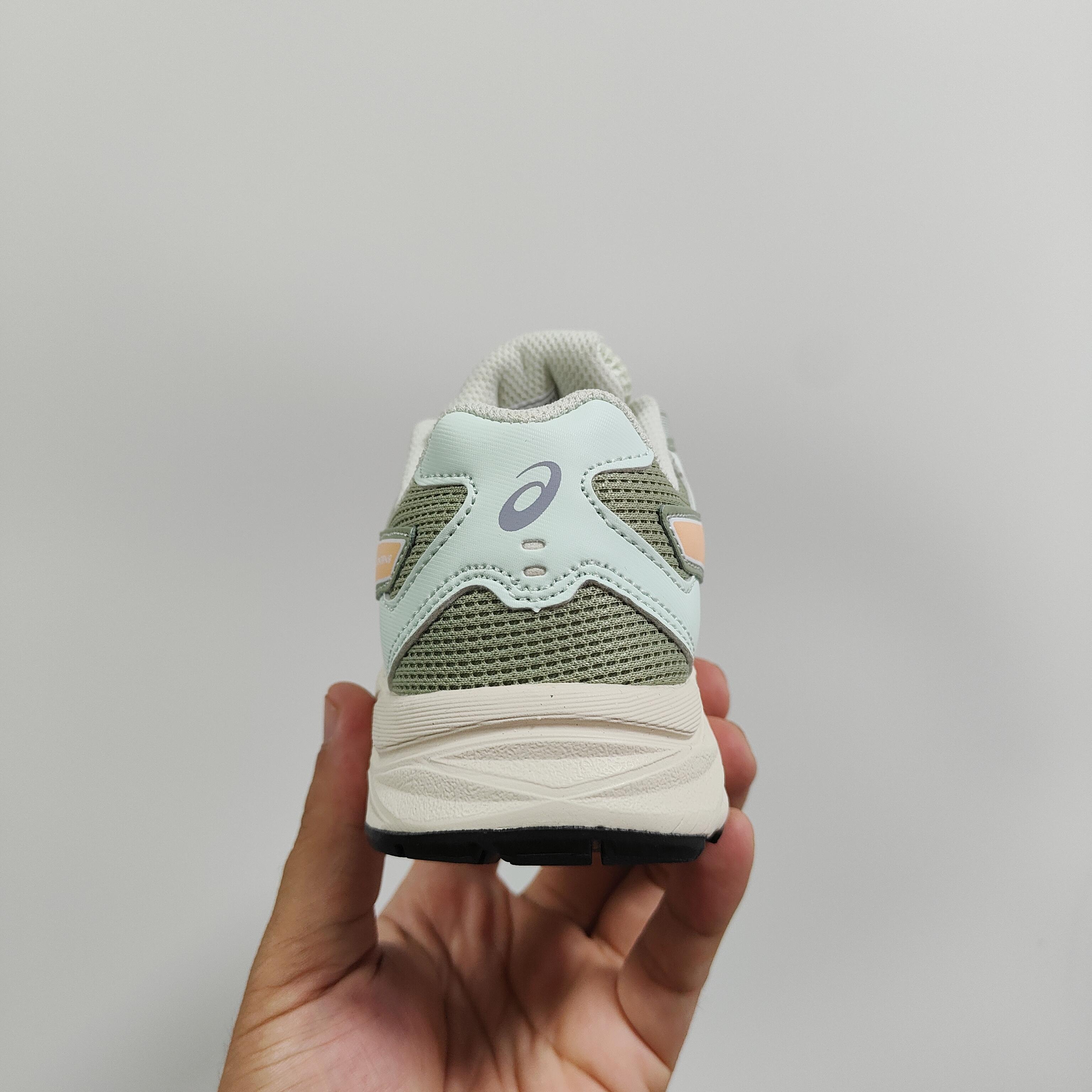 图片[5]-亚瑟士GEL松紧带童鞋26-37 缓震跑步鞋GEL胶柔韧舒适缓冲，橡胶轻便组合防滑大底，松紧带设计，海玻璃鞋垫超舒适☁️潮范儿十足🆒-选品中心