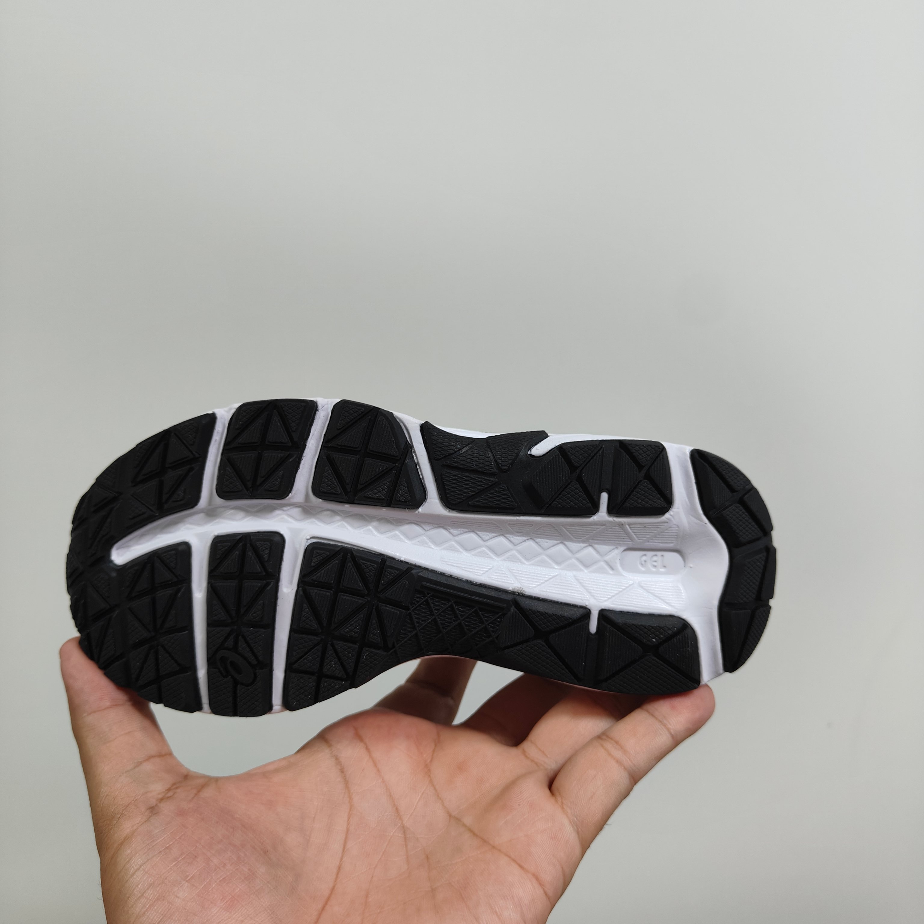 图片[6]-亚瑟士GEL松紧带童鞋26-37 缓震跑步鞋GEL胶柔韧舒适缓冲，橡胶轻便组合防滑大底，松紧带设计，海玻璃鞋垫超舒适☁️潮范儿十足🆒-选品中心