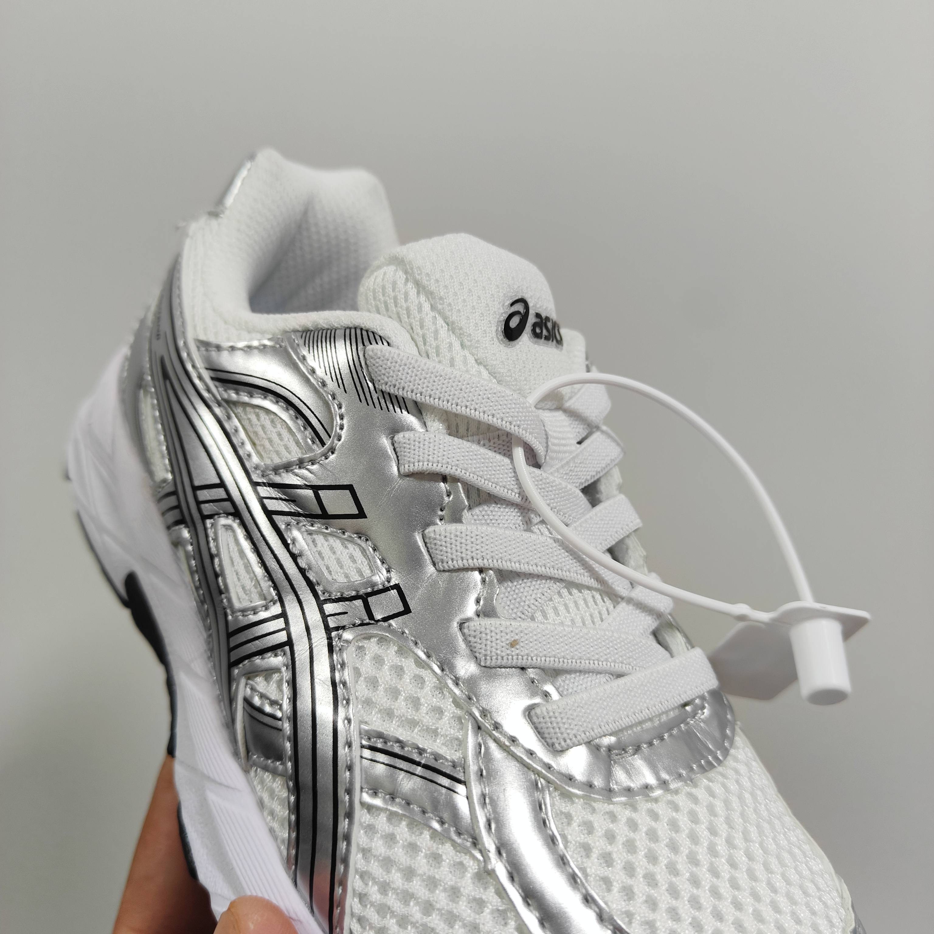 图片[7]-A家亚瑟gs童鞋25秋冬缓震跑步鞋GEL胶柔韧舒适缓冲 尺码：儿童26-37码 兔子带松紧带 官方新品 买一单省几百块，就是现在 真的期待了好久，终于来咯👏🏻 囤起来开春必备❤️橡胶轻便组合防滑大底 松紧带设计，海玻璃鞋垫超舒适☁️ 经典老爹款式，潮范儿十足🆒 超爱的新品🆕自留推荐❤️-选品中心