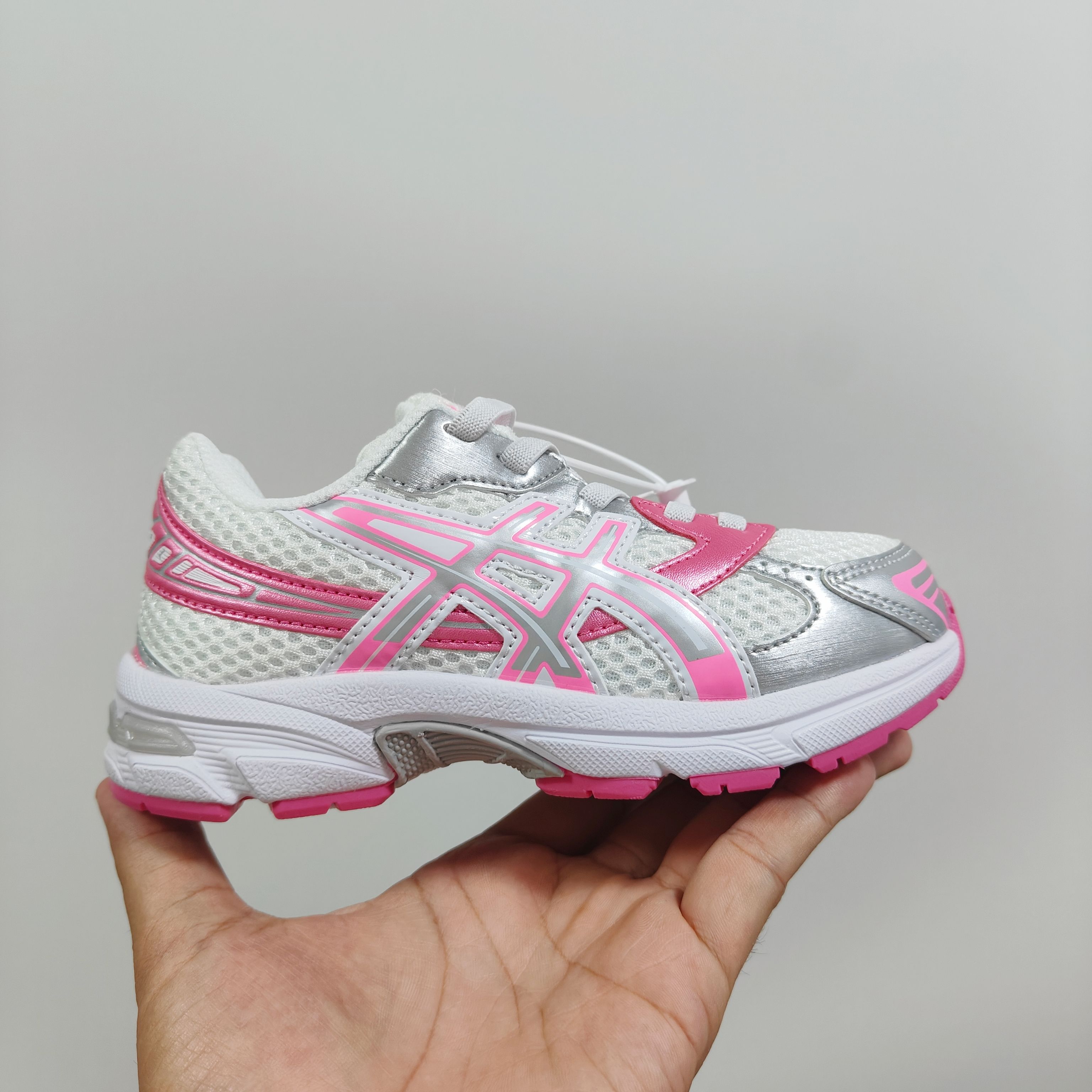 图片[3]-新款出货 A家亚瑟1130童鞋25秋冬缓震跑步鞋GEL胶柔韧舒适缓冲 尺码：儿童26-37码 兔子带松紧带 官方新品 买一单省几百块，就是现在 真的期待了好久，终于来咯👏🏻 囤起来开春必备❤️橡胶轻便组合防滑大底 松紧带设计，海玻璃鞋垫超舒适☁️ 经典老爹款式，潮范儿十足🆒 超爱的新品🆕自留推荐-选品中心