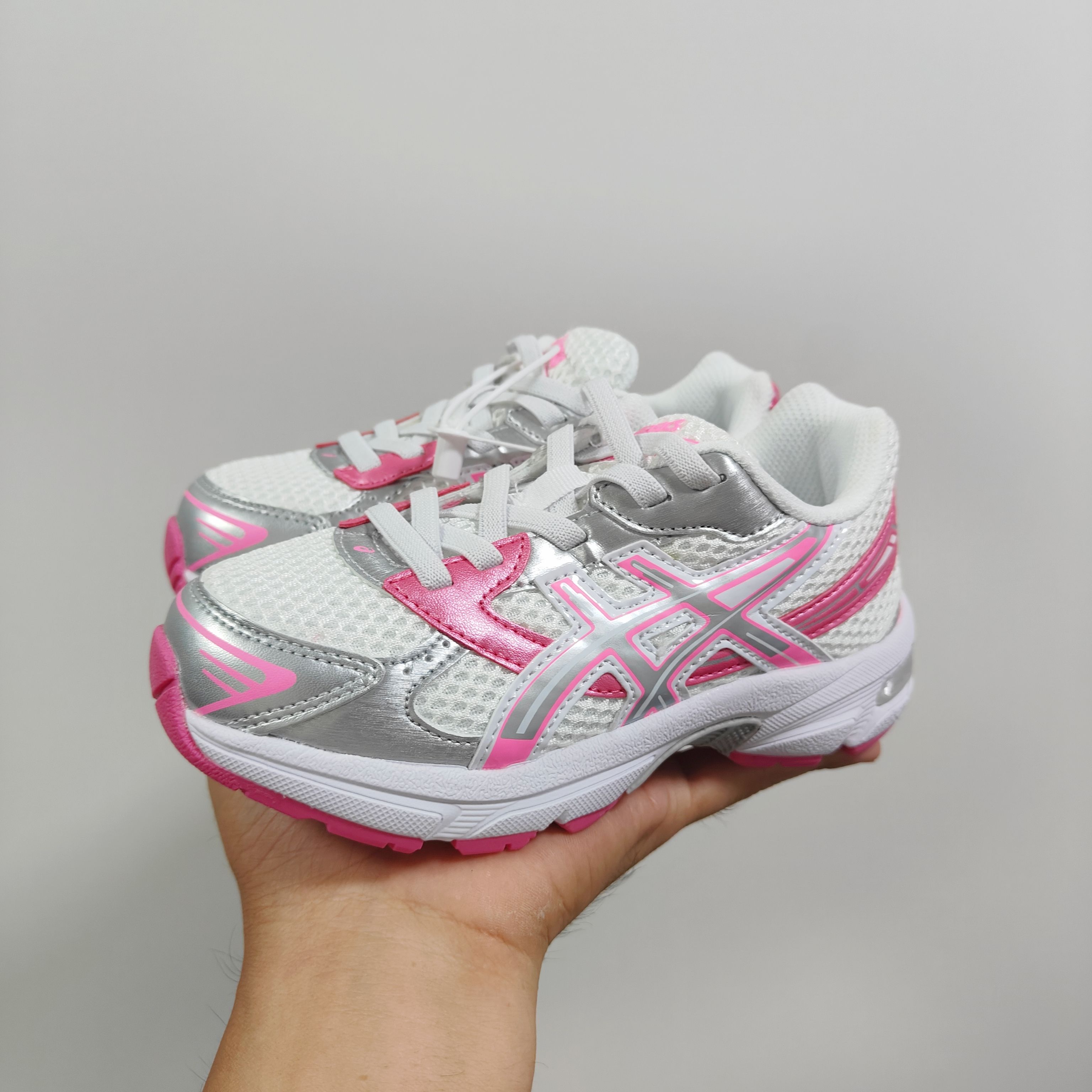 图片[8]-新款出货 A家亚瑟1130童鞋25秋冬缓震跑步鞋GEL胶柔韧舒适缓冲 尺码：儿童26-37码 兔子带松紧带 官方新品 买一单省几百块，就是现在 真的期待了好久，终于来咯👏🏻 囤起来开春必备❤️橡胶轻便组合防滑大底 松紧带设计，海玻璃鞋垫超舒适☁️ 经典老爹款式，潮范儿十足🆒 超爱的新品🆕自留推荐-选品中心