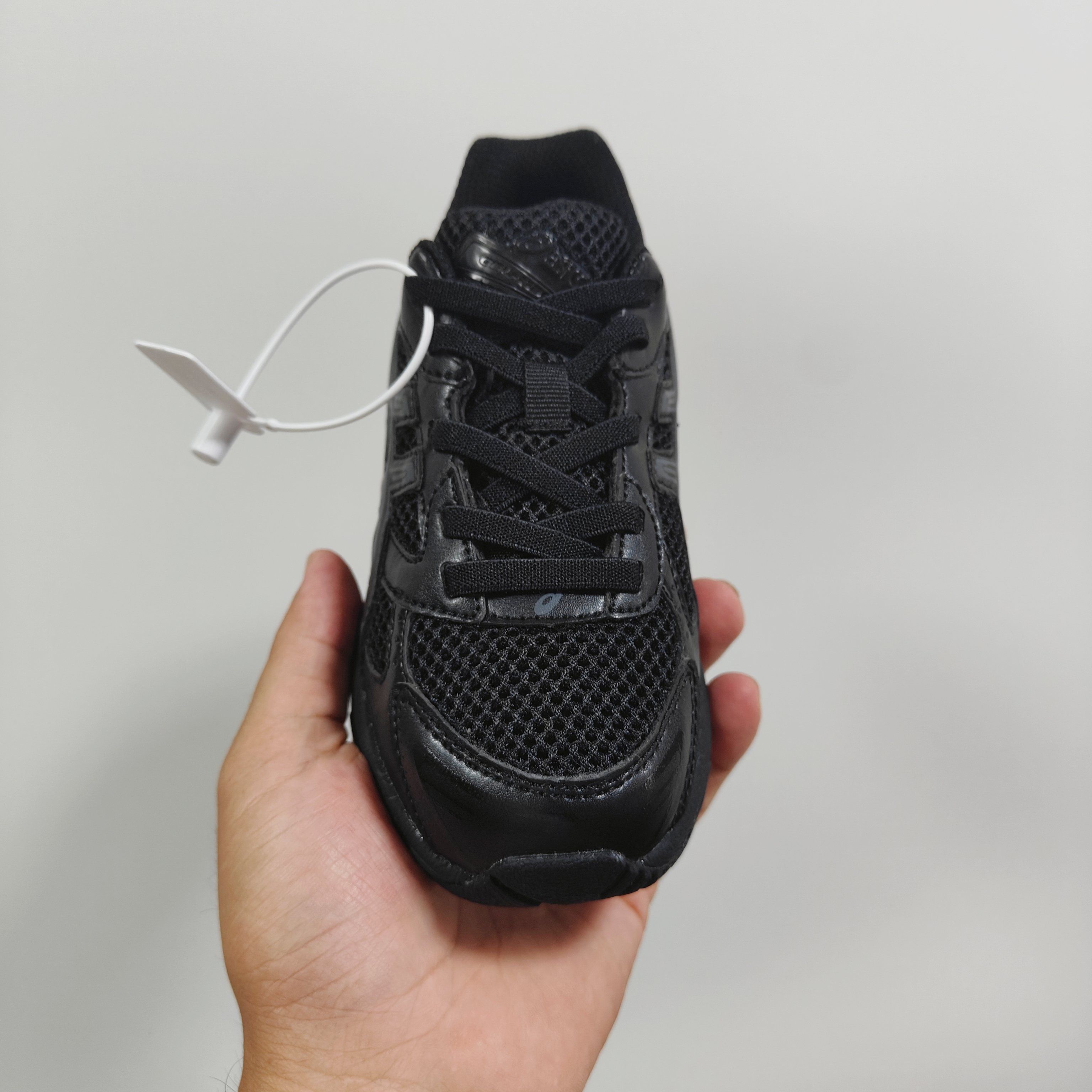 图片[4]-新款出货放 A家亚瑟1130童鞋25秋冬缓震跑步鞋GEL胶柔韧舒适缓冲 尺码：儿童26-37码 兔子带松紧带 官方新品 买一单省几百块，就是现在 真的期待了好久，终于来咯👏🏻 囤起来开春必备❤️橡胶轻便组合防滑大底 松紧带设计，海玻璃鞋垫超舒适☁️ 经典老爹款式，潮范儿十足🆒 超爱的新品🆕自留推荐-选品中心