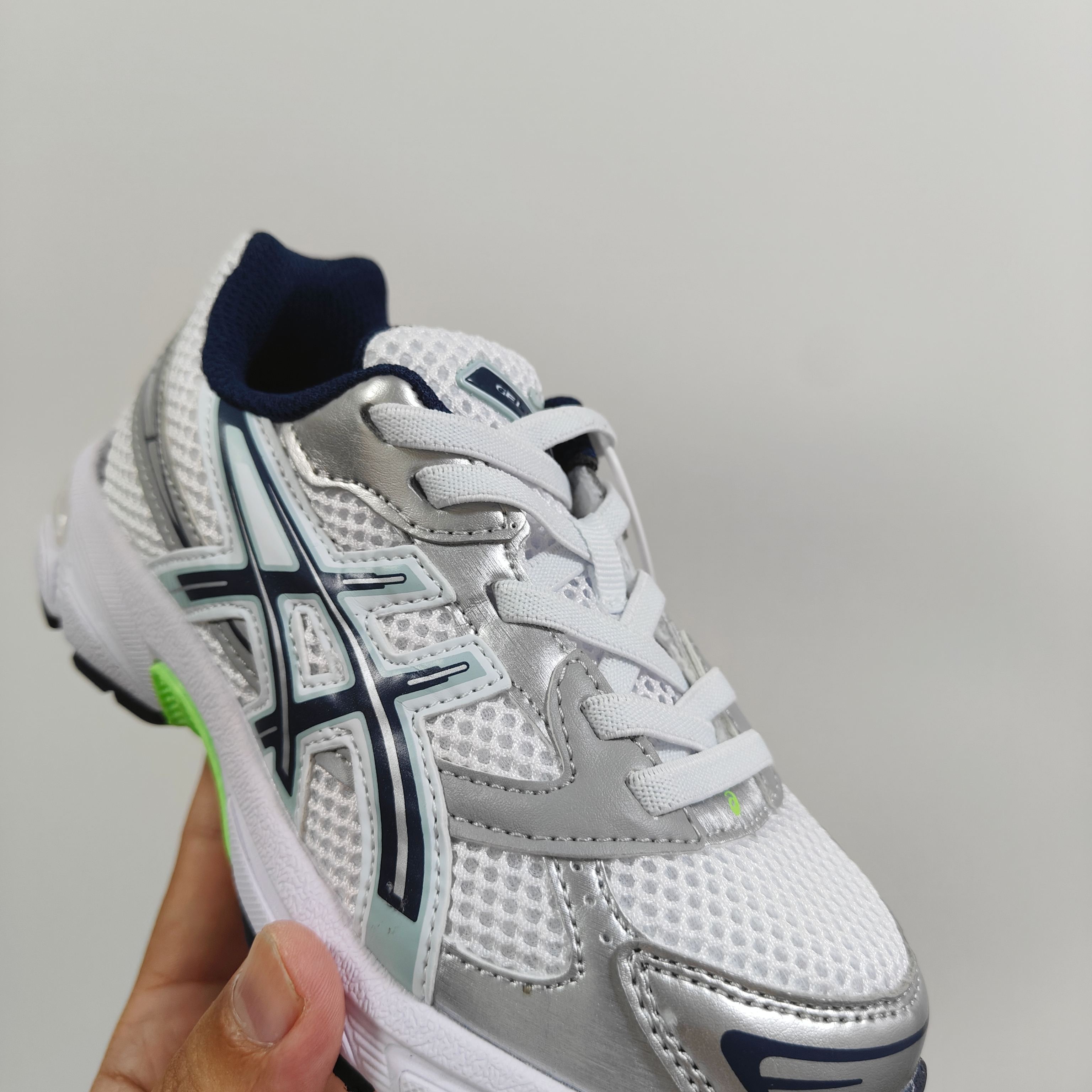 图片[7]-新款出货 A家亚瑟1130童鞋25秋冬缓震跑步鞋GEL胶柔韧舒适缓冲 尺码：儿童26-37码 兔子带松紧带 官方新品 买一单省几百块，就是现在 真的期待了好久，终于来咯👏🏻 囤起来开春必备❤️橡胶轻便组合防滑大底 松紧带设计，海玻璃鞋垫超舒适☁️ 经典老爹款式，潮范儿十足🆒 超爱的新品🆕自留推荐-选品中心