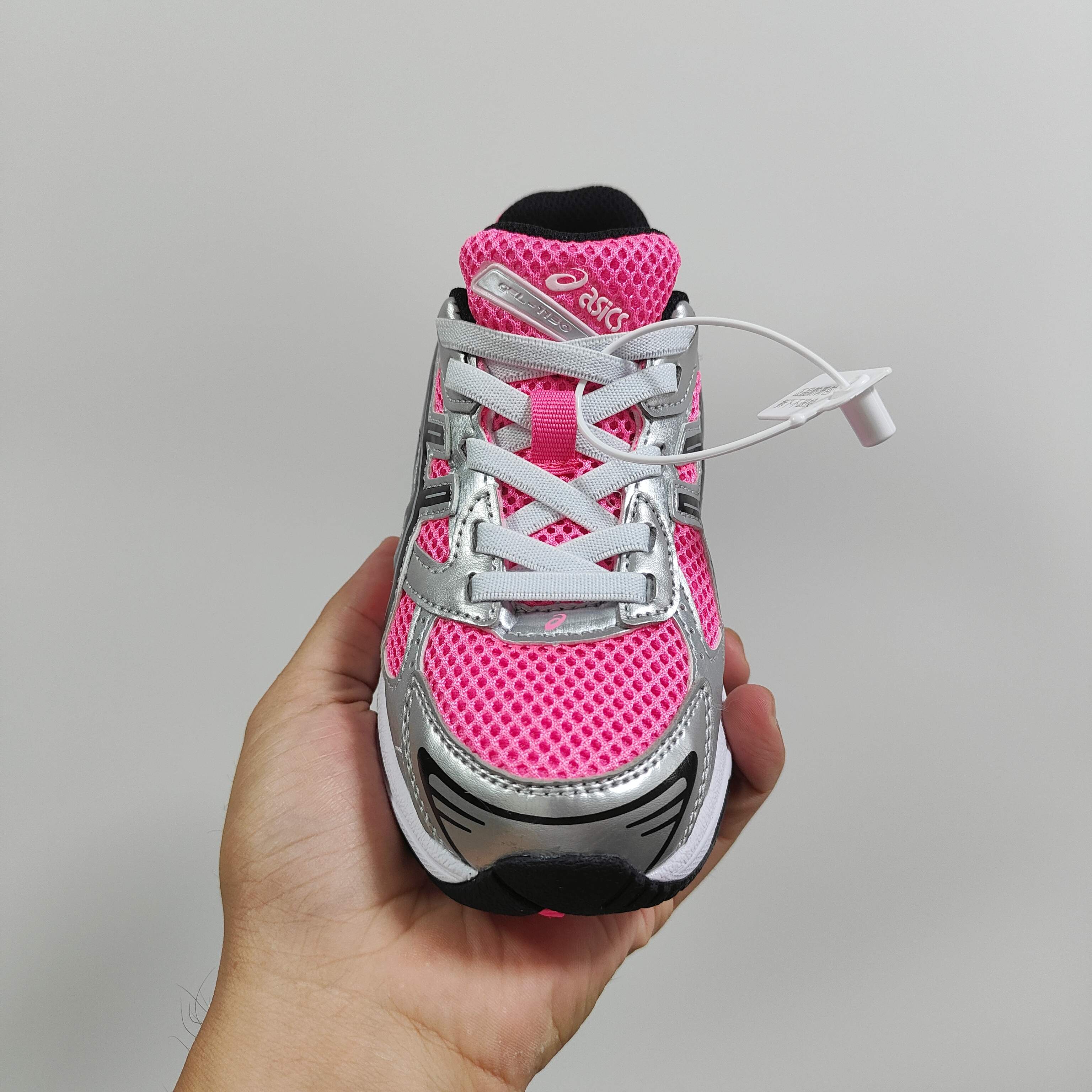 图片[4]-新款出货 A家亚瑟1130童鞋25秋冬缓震跑步鞋GEL胶柔韧舒适缓冲 尺码：儿童26-37码 兔子带松紧带 官方新品 买一单省几百块，就是现在 真的期待了好久，终于来咯👏🏻 囤起来开春必备❤️橡胶轻便组合防滑大底 松紧带设计，海玻璃鞋垫超舒适☁️ 经典老爹款式，潮范儿十足🆒 超爱的新品🆕自留推荐-选品中心