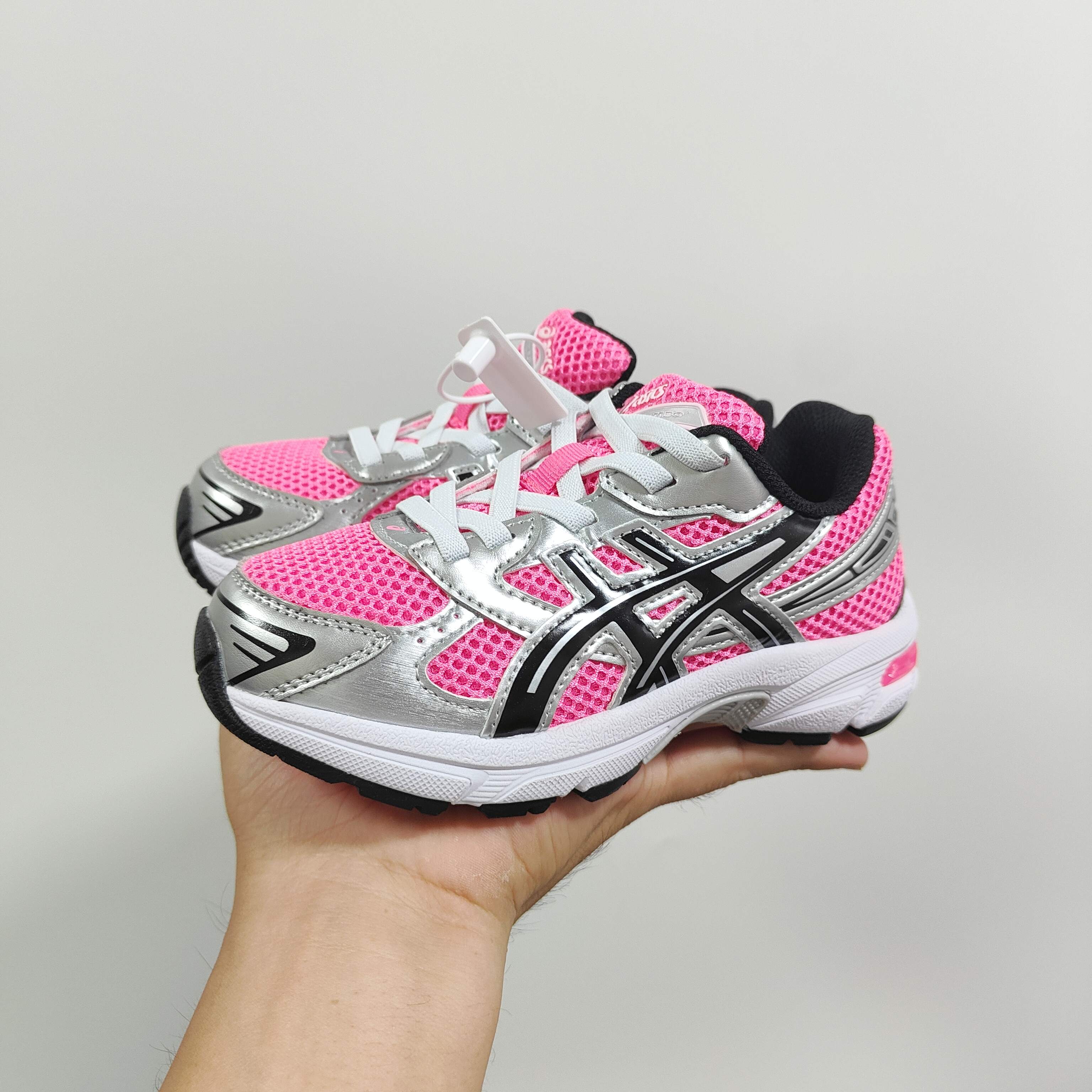 图片[8]-新款出货 A家亚瑟1130童鞋25秋冬缓震跑步鞋GEL胶柔韧舒适缓冲 尺码：儿童26-37码 兔子带松紧带 官方新品 买一单省几百块，就是现在 真的期待了好久，终于来咯👏🏻 囤起来开春必备❤️橡胶轻便组合防滑大底 松紧带设计，海玻璃鞋垫超舒适☁️ 经典老爹款式，潮范儿十足🆒 超爱的新品🆕自留推荐-选品中心