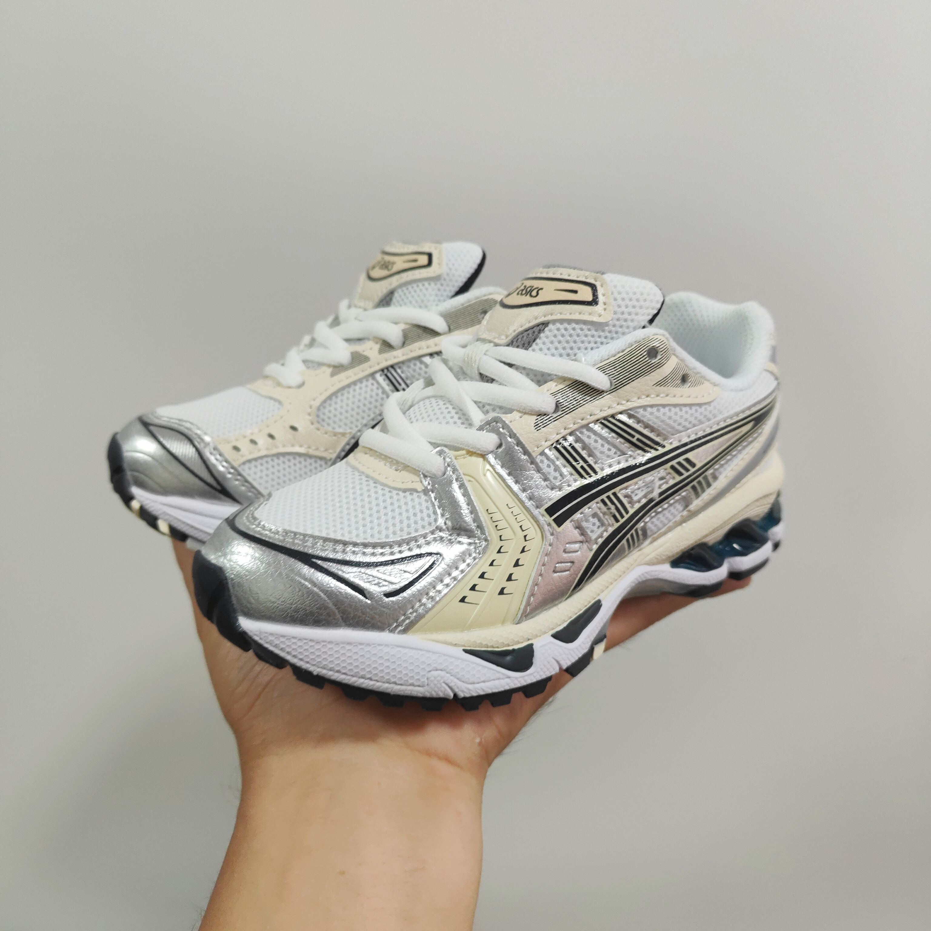 图片[8]-新款出货 亚瑟士K14鞋带款童鞋26-37 缓震跑步鞋GEL胶柔韧舒适缓冲，橡胶轻便组合防滑大底，松紧带设计，海玻璃鞋垫超舒适☁️潮范儿十足🆒-选品中心