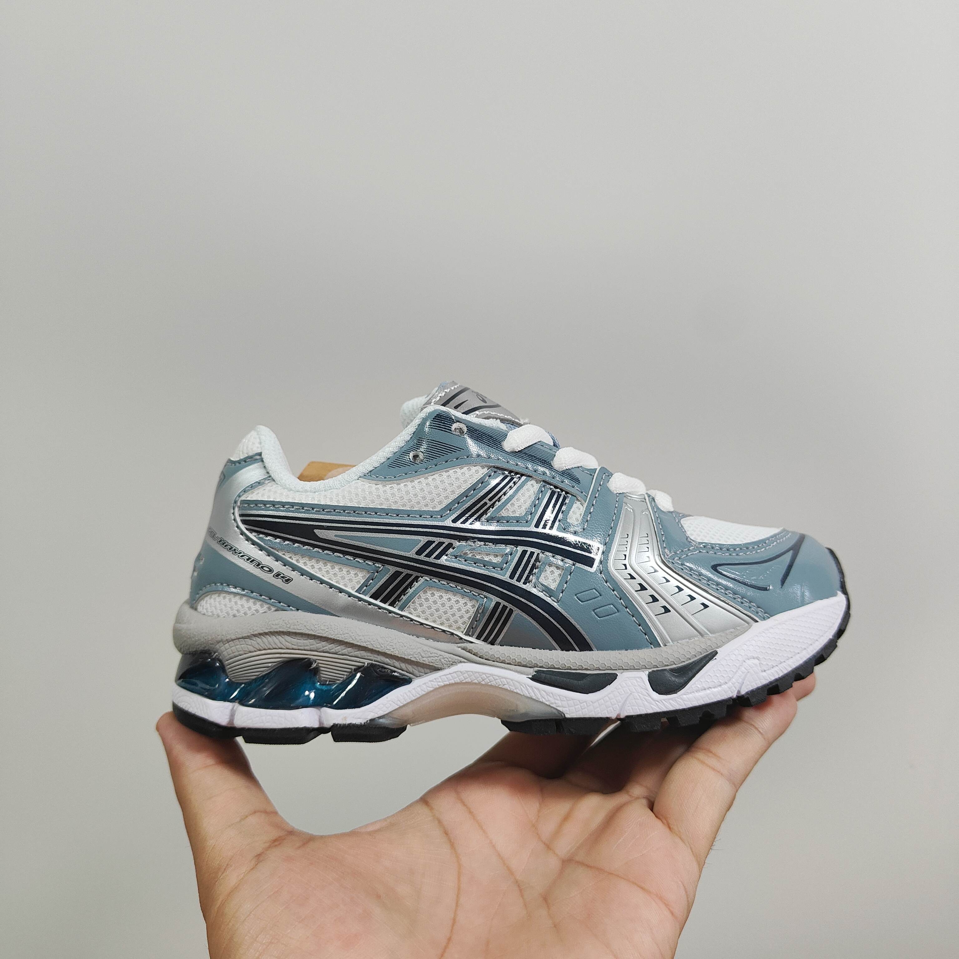 图片[3]-新款出货 亚瑟士K14鞋带款童鞋26-37 缓震跑步鞋GEL胶柔韧舒适缓冲，橡胶轻便组合防滑大底，松紧带设计，海玻璃鞋垫超舒适☁️潮范儿十足🆒-选品中心