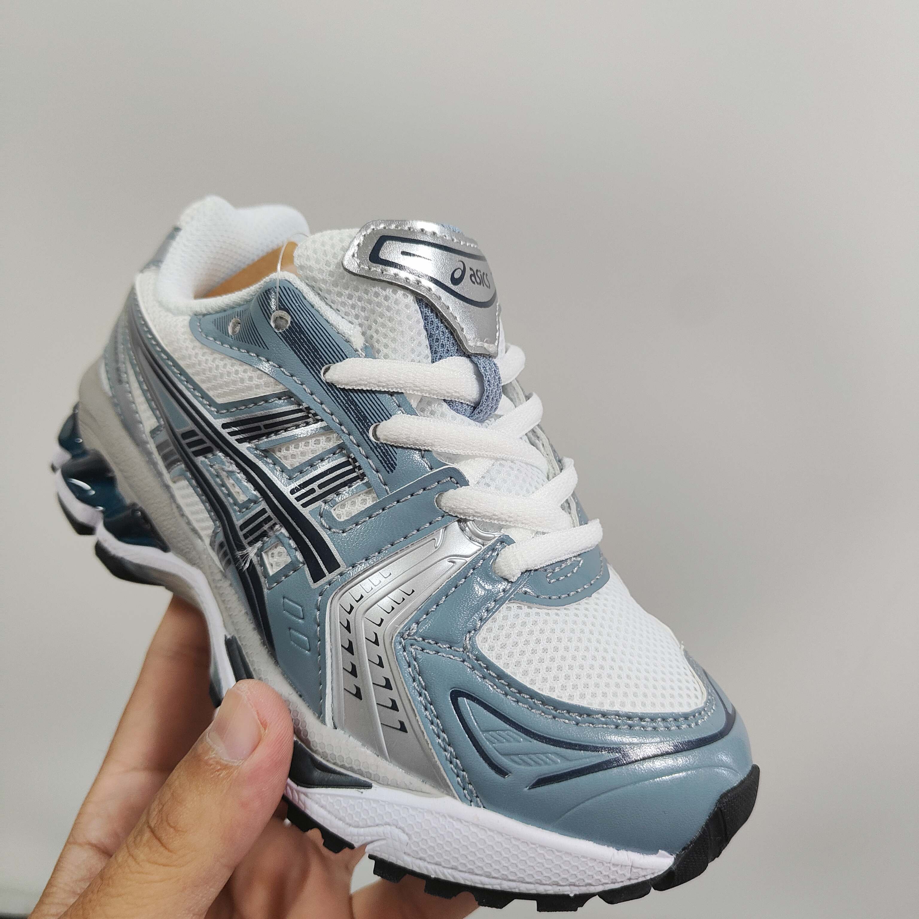 图片[7]-新款出货 亚瑟士K14鞋带款童鞋26-37 缓震跑步鞋GEL胶柔韧舒适缓冲，橡胶轻便组合防滑大底，松紧带设计，海玻璃鞋垫超舒适☁️潮范儿十足🆒-选品中心