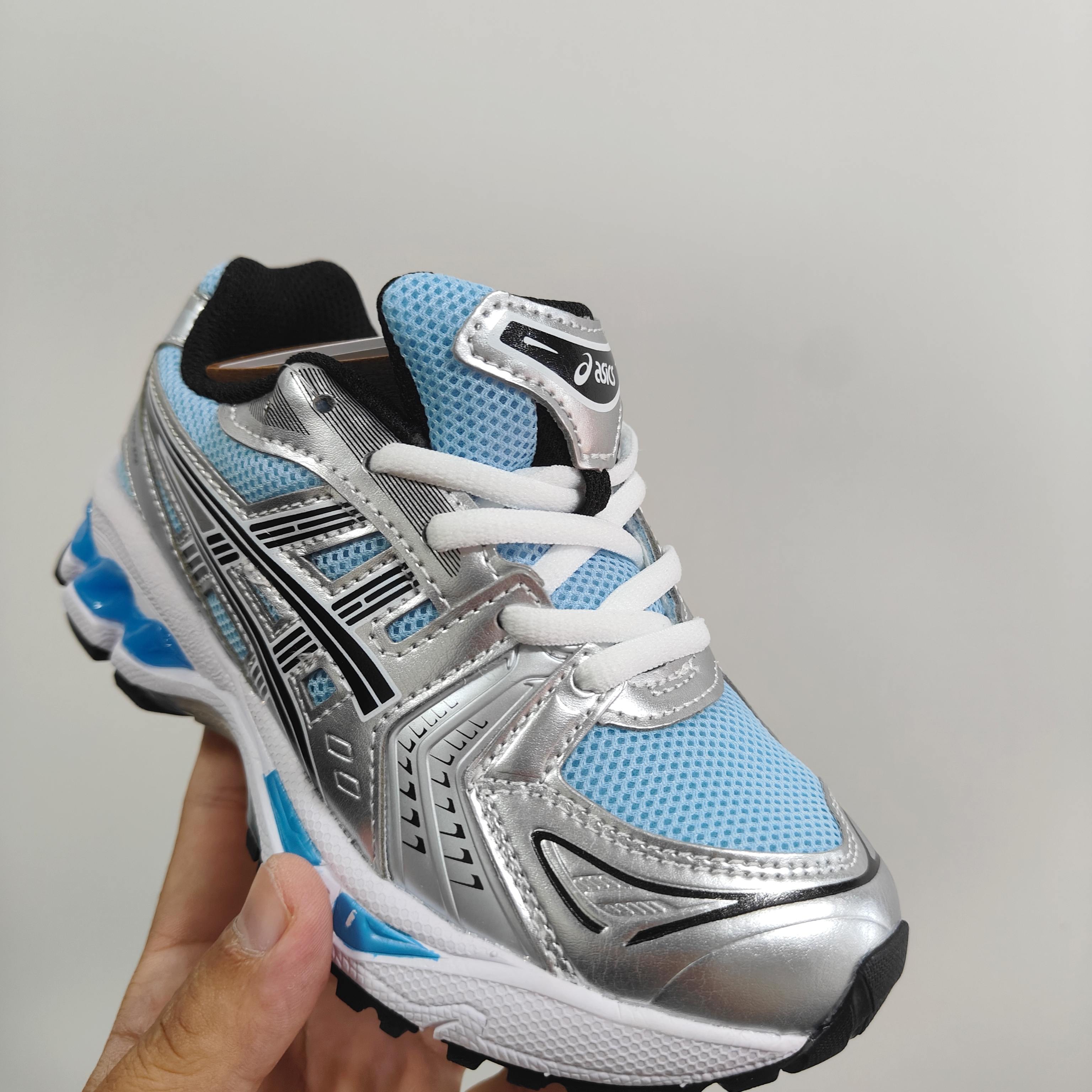 图片[7]-新款出货 亚瑟士K14鞋带款童鞋26-37 缓震跑步鞋GEL胶柔韧舒适缓冲，橡胶轻便组合防滑大底，松紧带设计，海玻璃鞋垫超舒适☁️潮范儿十足🆒-选品中心