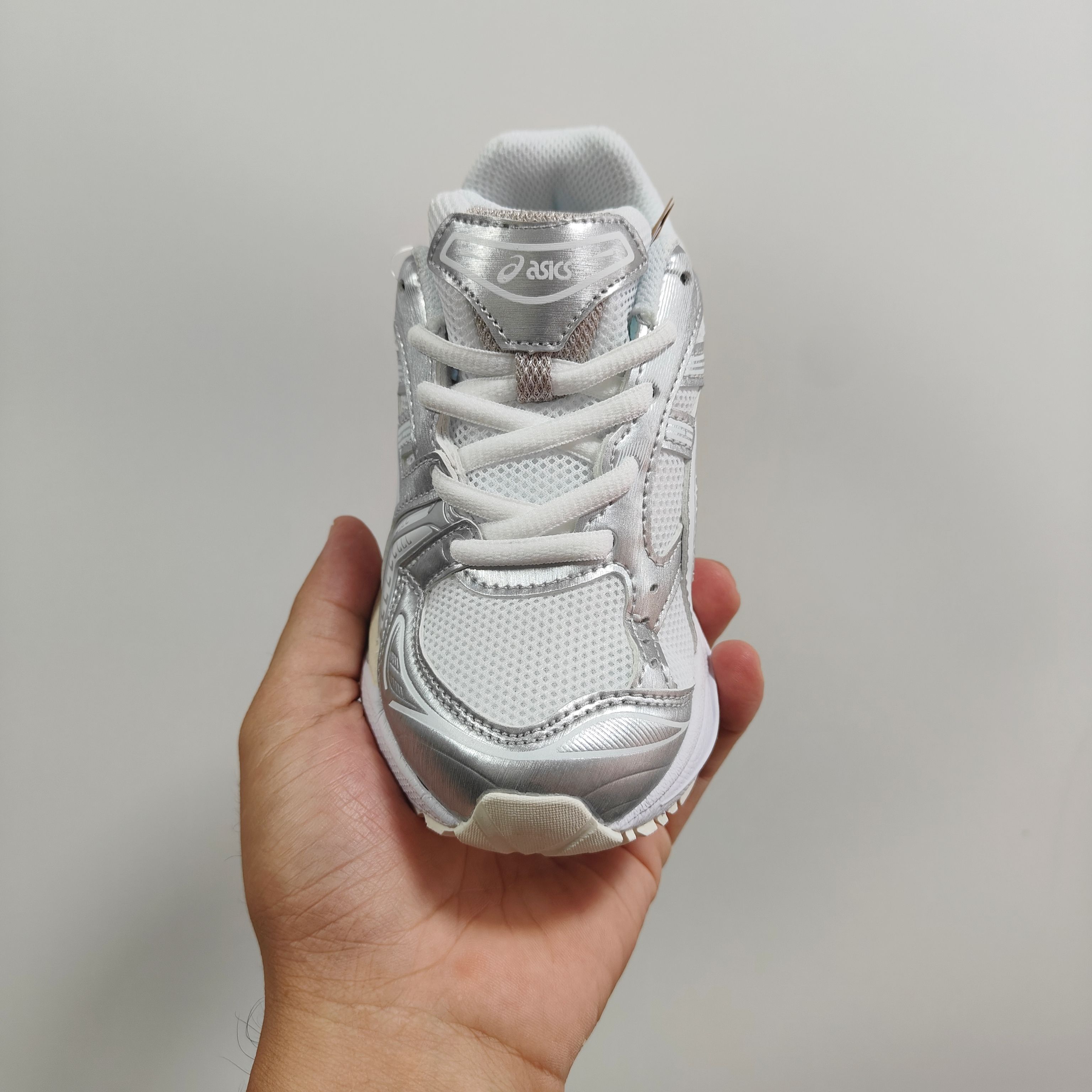 图片[4]-新款出货 亚瑟士K14鞋带款童鞋26-37 缓震跑步鞋GEL胶柔韧舒适缓冲，橡胶轻便组合防滑大底，松紧带设计，海玻璃鞋垫超舒适☁️潮范儿十足🆒-选品中心