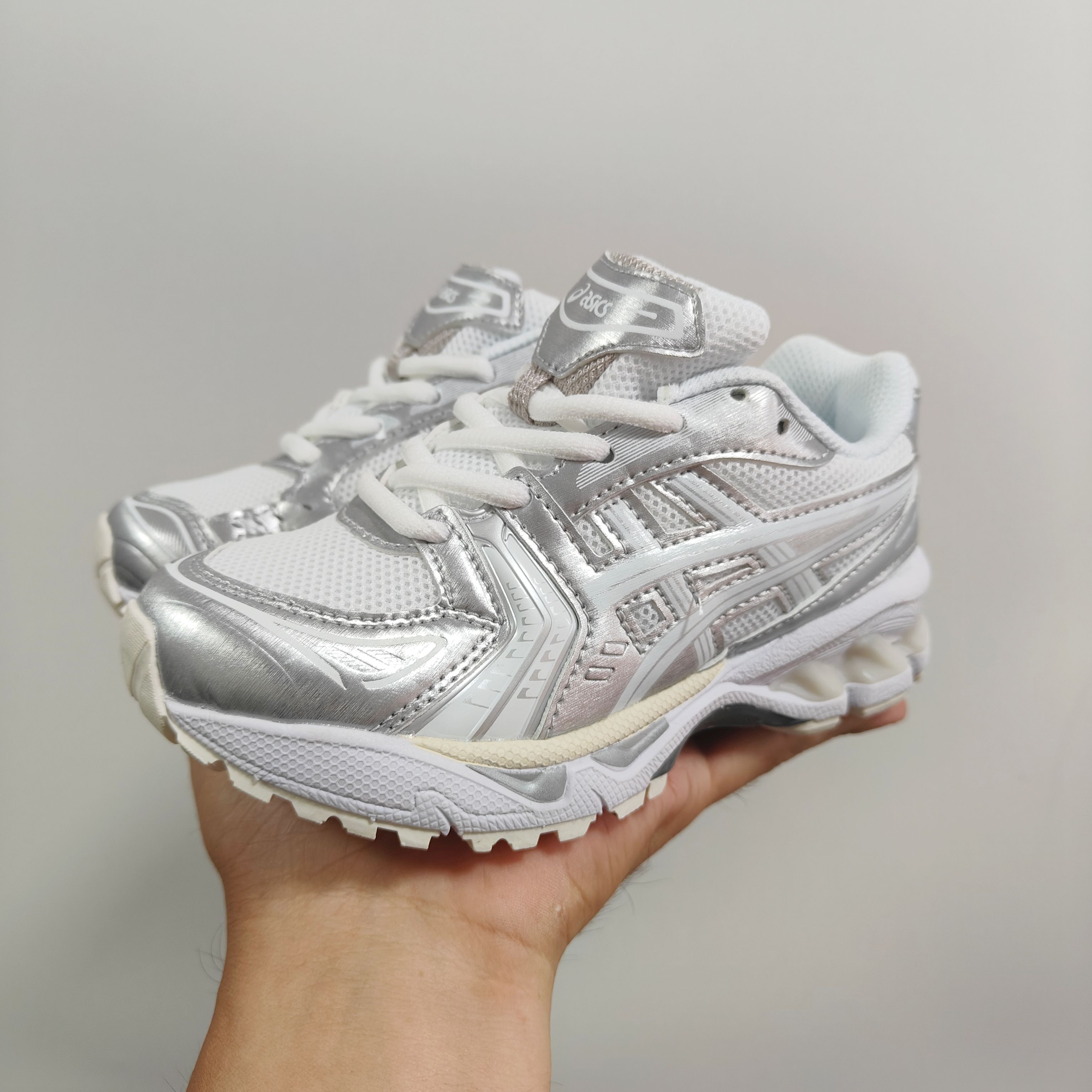 图片[8]-新款出货 亚瑟士K14鞋带款童鞋26-37 缓震跑步鞋GEL胶柔韧舒适缓冲，橡胶轻便组合防滑大底，松紧带设计，海玻璃鞋垫超舒适☁️潮范儿十足🆒-选品中心