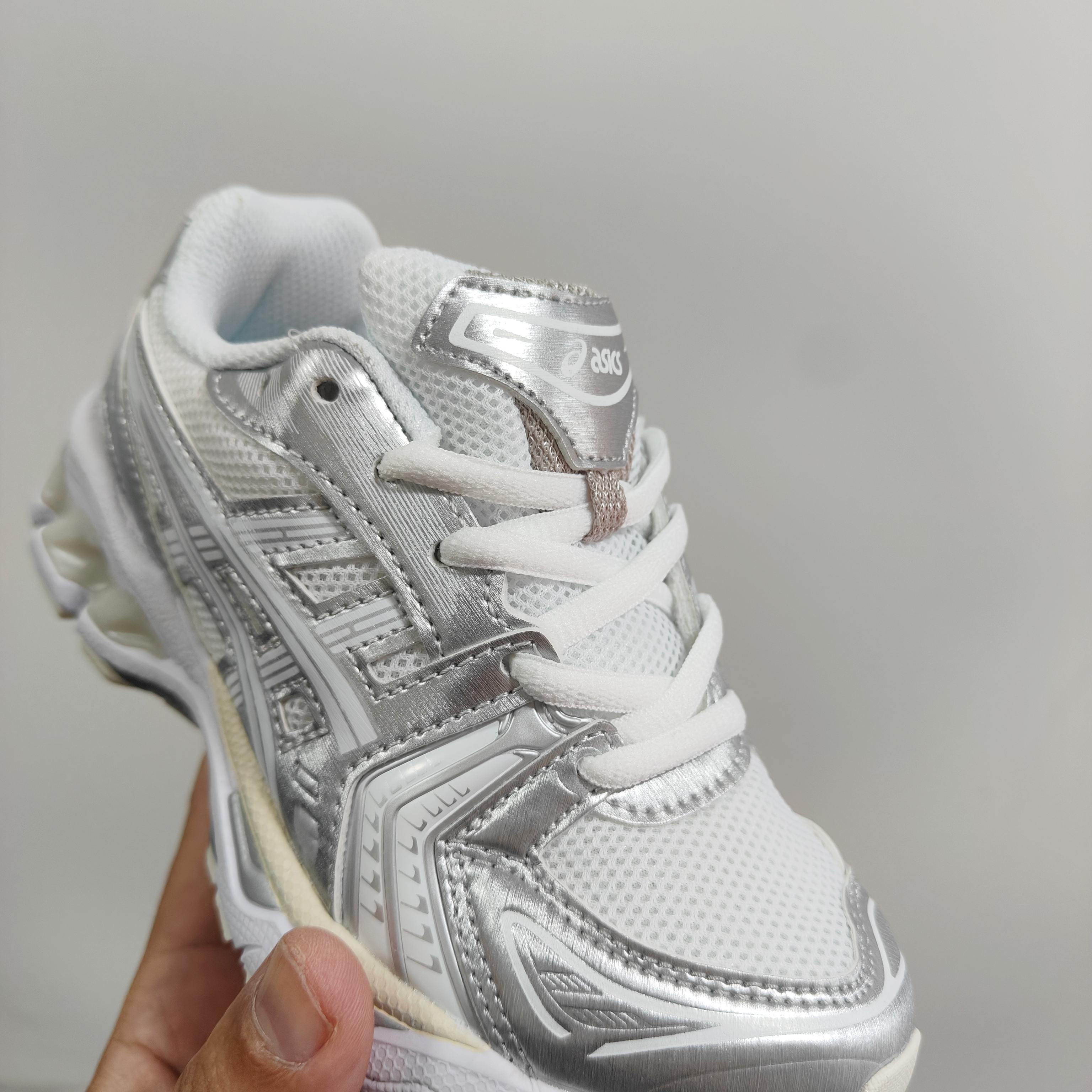 图片[7]-新款出货 亚瑟士K14鞋带款童鞋26-37 缓震跑步鞋GEL胶柔韧舒适缓冲，橡胶轻便组合防滑大底，松紧带设计，海玻璃鞋垫超舒适☁️潮范儿十足🆒-选品中心