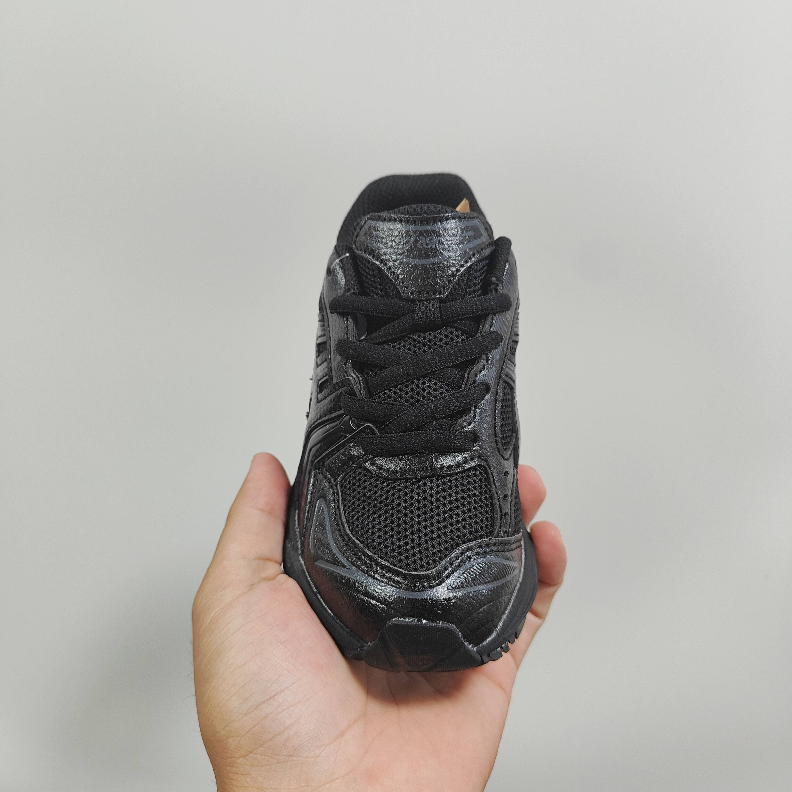 图片[4]-新款出货 亚瑟士K14鞋带款童鞋26-37 缓震跑步鞋GEL胶柔韧舒适缓冲，橡胶轻便组合防滑大底，松紧带设计，海玻璃鞋垫超舒适☁️潮范儿十足🆒-选品中心