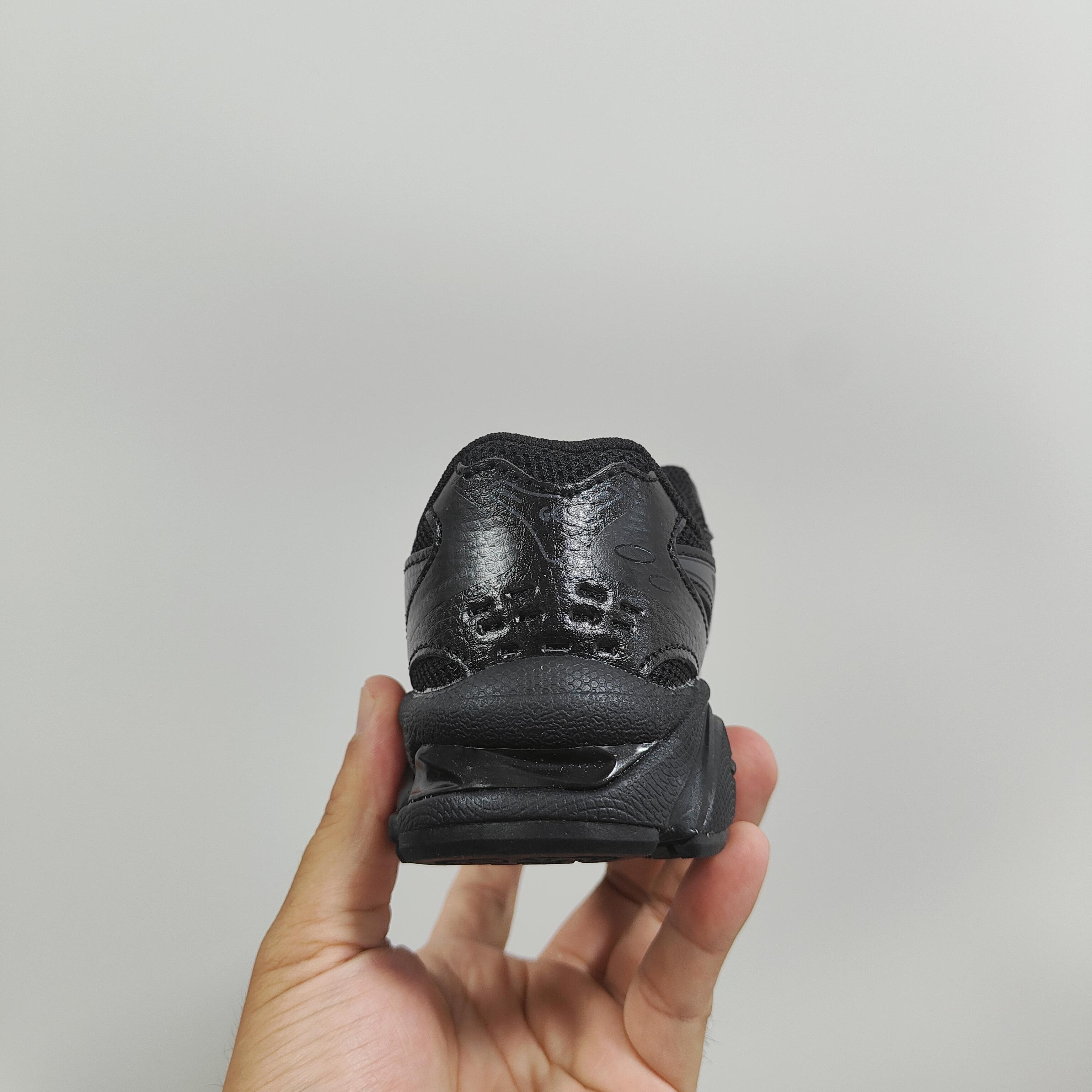 图片[5]-新款出货 亚瑟士K14鞋带款童鞋26-37 缓震跑步鞋GEL胶柔韧舒适缓冲，橡胶轻便组合防滑大底，松紧带设计，海玻璃鞋垫超舒适☁️潮范儿十足🆒-选品中心