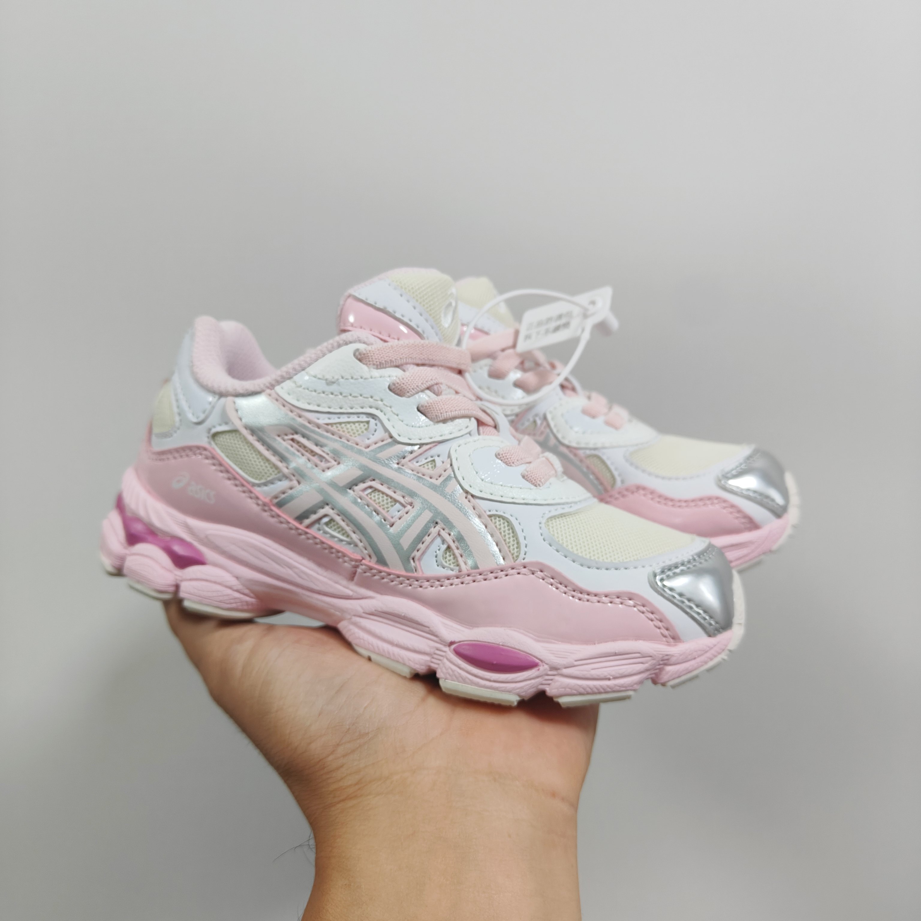 图片[2]-另一工厂 亚瑟士nyc童鞋 26-37 25秋冬缓震跑步鞋GEL胶柔韧舒适缓冲，橡胶轻便组合防滑大底 松紧带设计，海玻璃鞋垫超舒适☁️-选品中心