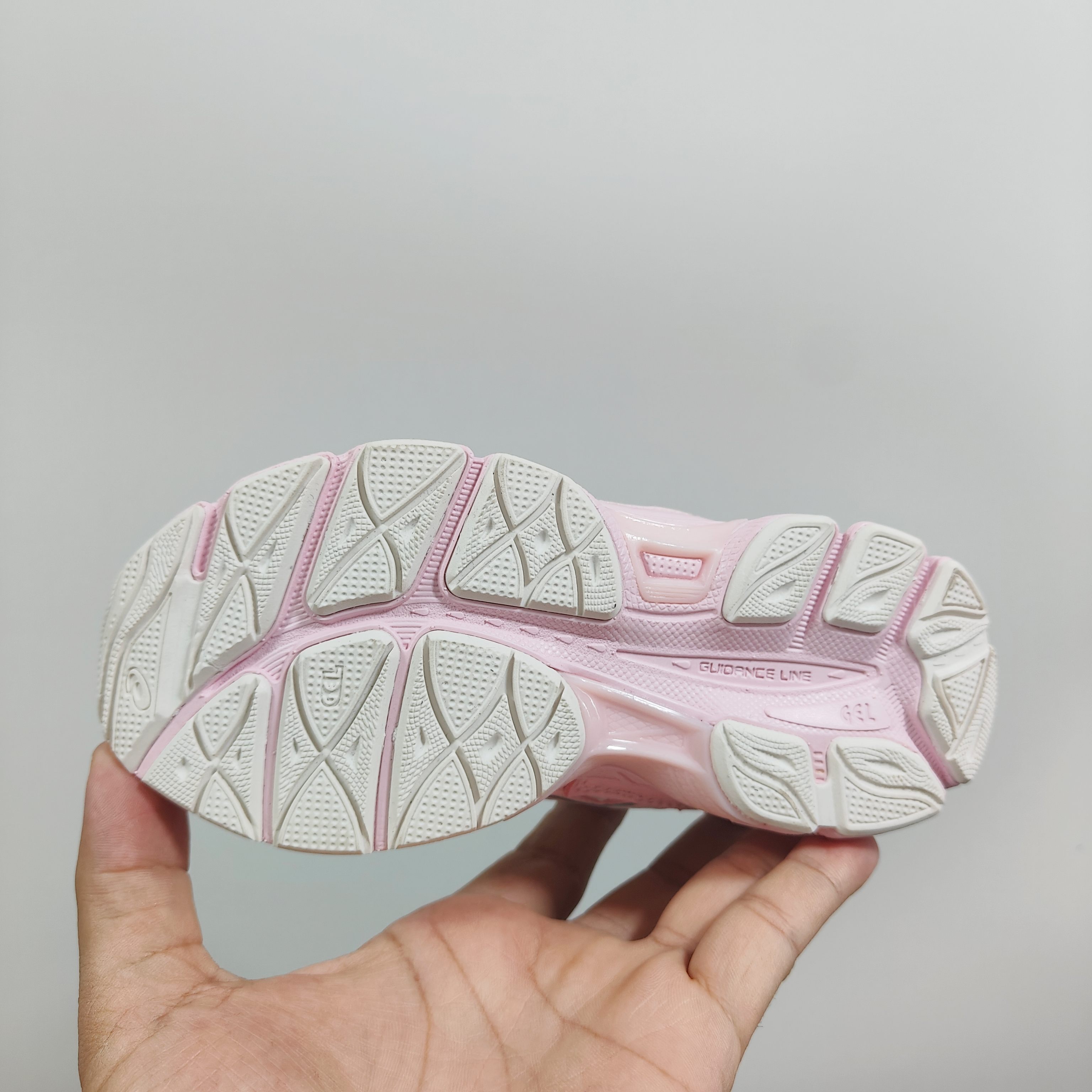 图片[6]-另一工厂 亚瑟士nyc童鞋 26-37 25秋冬缓震跑步鞋GEL胶柔韧舒适缓冲，橡胶轻便组合防滑大底 松紧带设计，海玻璃鞋垫超舒适☁️-选品中心