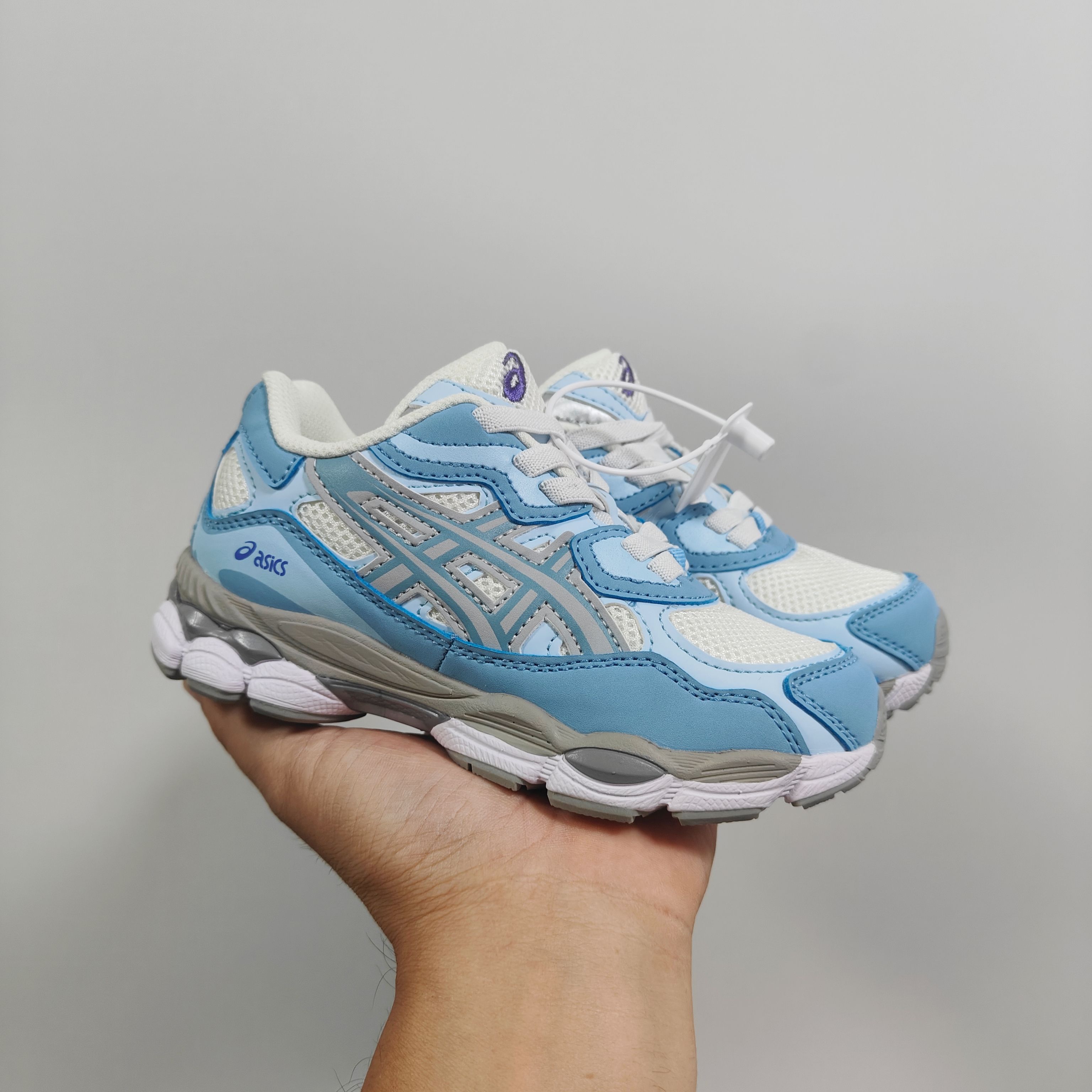 图片[2]-新款出货放 A家亚瑟nyc童鞋25秋冬缓震跑步鞋GEL胶柔韧舒适缓冲 尺码：儿童26-37码 兔子带松紧带 官方新品 买一单省几百块，就是现在 真的期待了好久，终于来咯👏🏻 囤起来开春必备❤️橡胶轻便组合防滑大底 松紧带设计，海玻璃鞋垫超舒适☁️ 经典老爹款式，潮范儿十足🆒 超爱的新品🆕自留推荐-选品中心