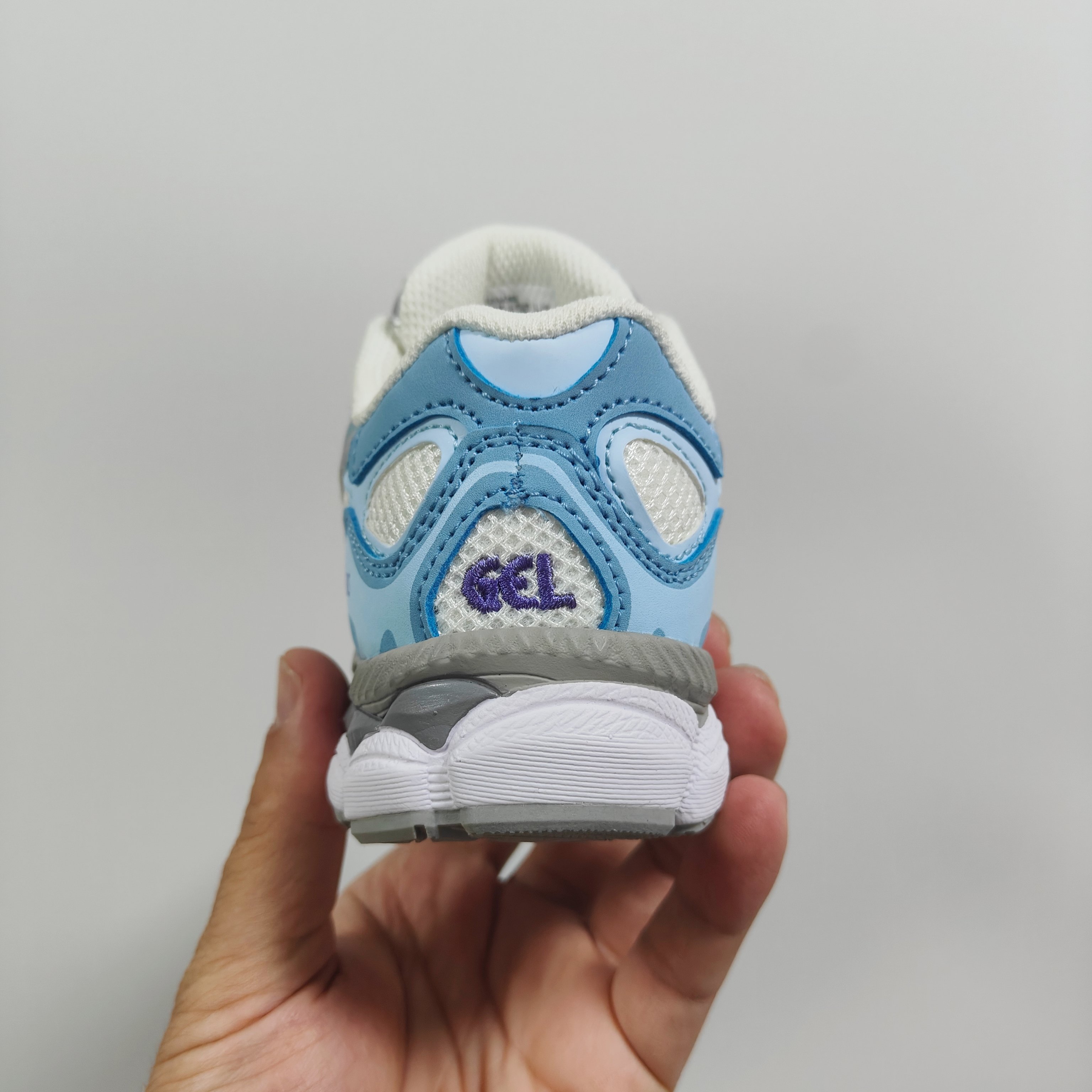 图片[5]-新款出货放 A家亚瑟nyc童鞋25秋冬缓震跑步鞋GEL胶柔韧舒适缓冲 尺码：儿童26-37码 兔子带松紧带 官方新品 买一单省几百块，就是现在 真的期待了好久，终于来咯👏🏻 囤起来开春必备❤️橡胶轻便组合防滑大底 松紧带设计，海玻璃鞋垫超舒适☁️ 经典老爹款式，潮范儿十足🆒 超爱的新品🆕自留推荐-选品中心