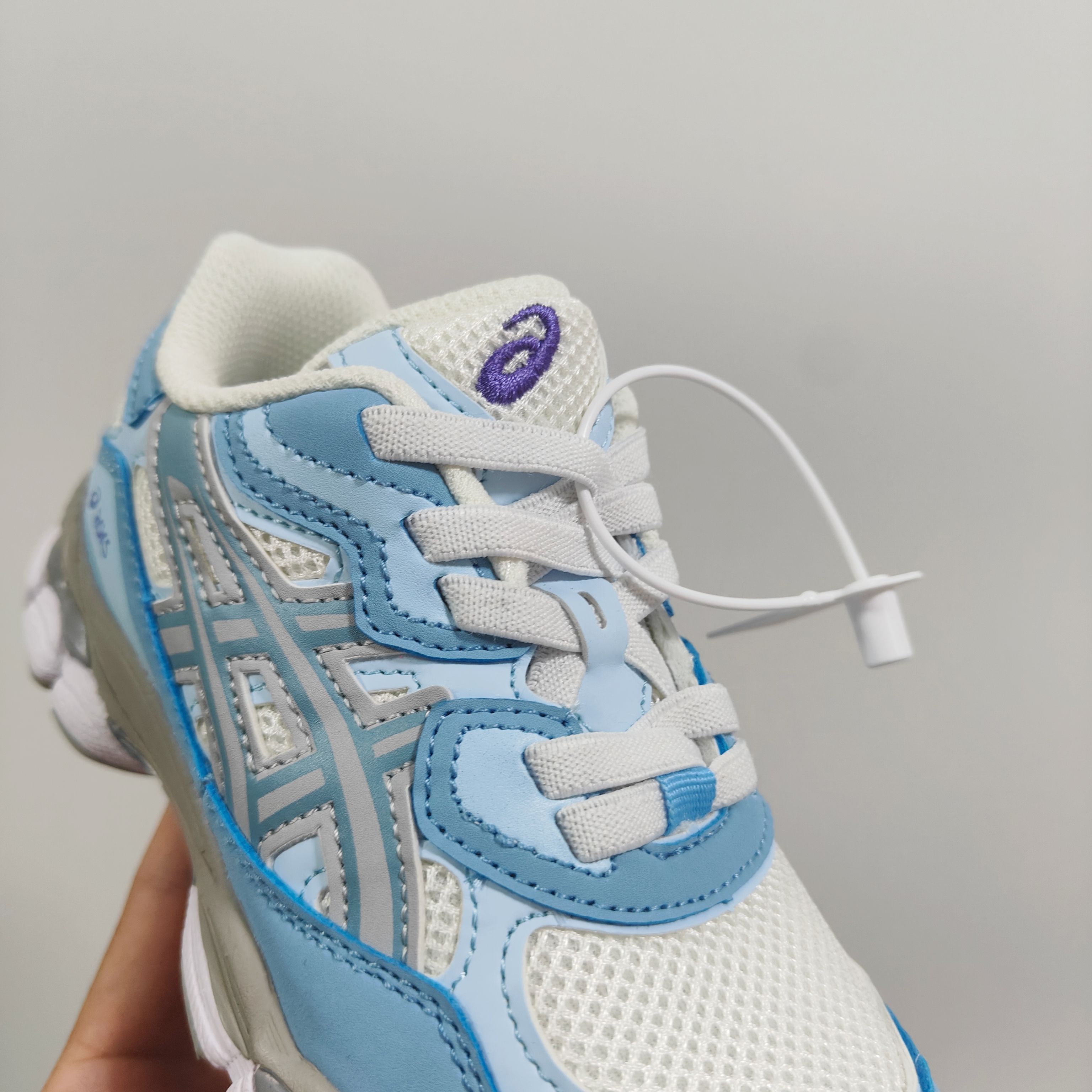 图片[7]-新款出货放 A家亚瑟nyc童鞋25秋冬缓震跑步鞋GEL胶柔韧舒适缓冲 尺码：儿童26-37码 兔子带松紧带 官方新品 买一单省几百块，就是现在 真的期待了好久，终于来咯👏🏻 囤起来开春必备❤️橡胶轻便组合防滑大底 松紧带设计，海玻璃鞋垫超舒适☁️ 经典老爹款式，潮范儿十足🆒 超爱的新品🆕自留推荐-选品中心