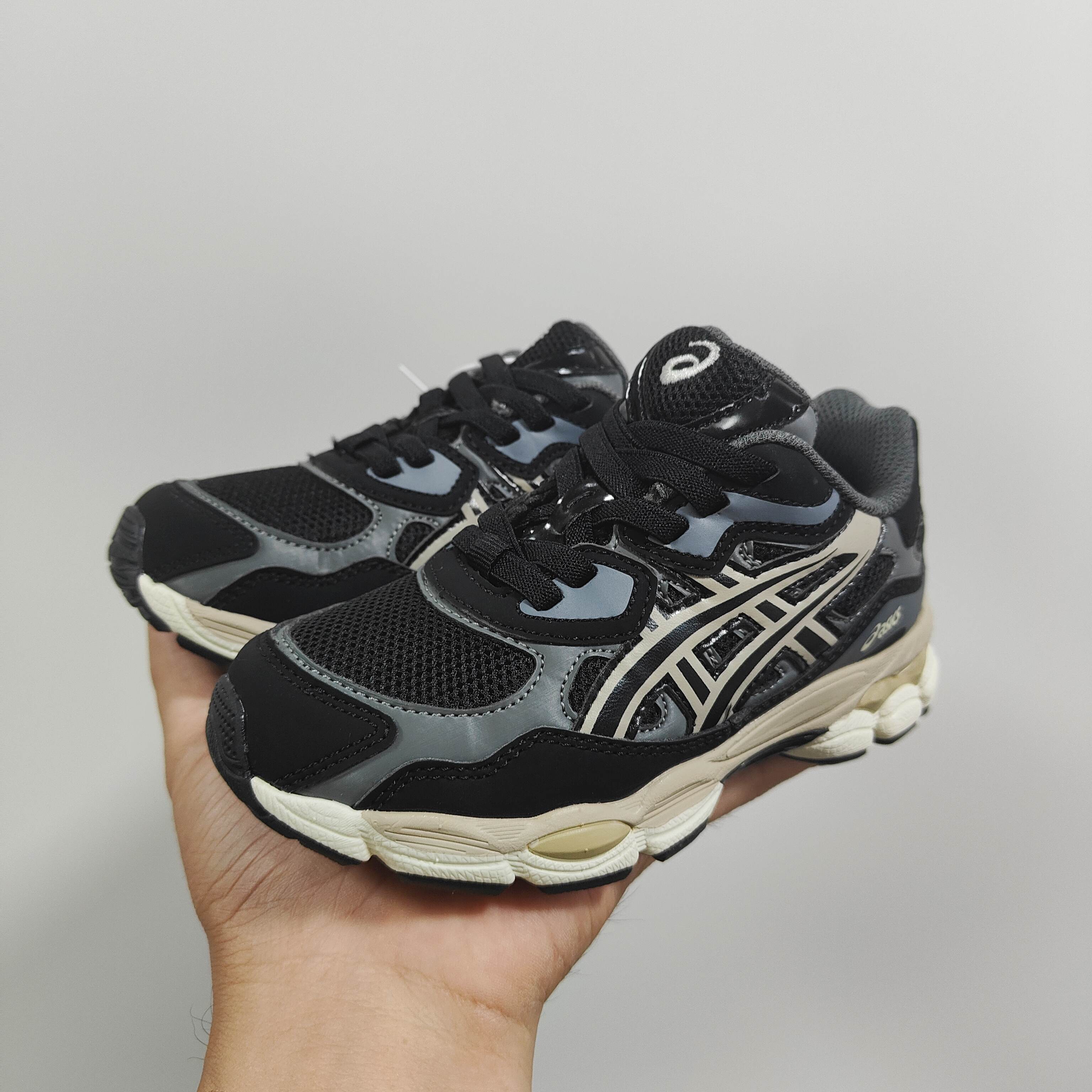 图片[8]-新款出货放 A家亚瑟nyc童鞋25秋冬缓震跑步鞋GEL胶柔韧舒适缓冲 尺码：儿童26-37码 兔子带松紧带 官方新品 买一单省几百块，就是现在 真的期待了好久，终于来咯👏🏻 囤起来开春必备❤️橡胶轻便组合防滑大底 松紧带设计，海玻璃鞋垫超舒适☁️ 经典老爹款式，潮范儿十足🆒 超爱的新品🆕自留推荐-选品中心