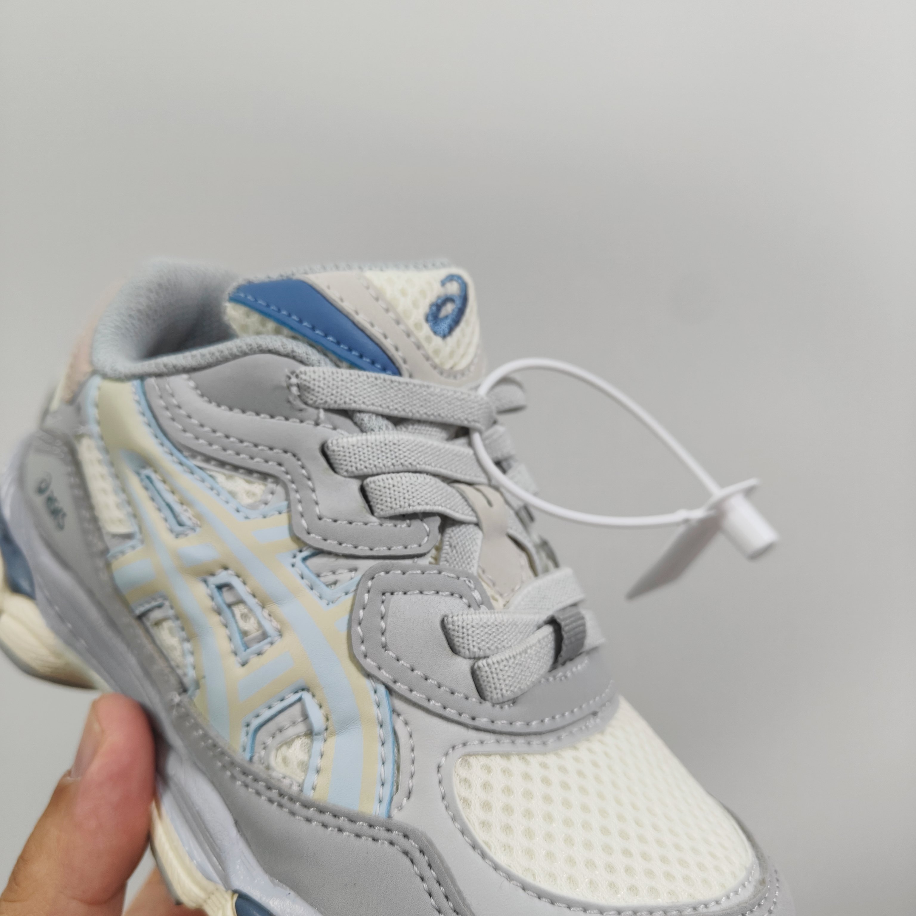 图片[7]-新款出货放 A家亚瑟nyc童鞋25秋冬缓震跑步鞋GEL胶柔韧舒适缓冲 尺码：儿童26-37码 兔子带松紧带 官方新品 买一单省几百块，就是现在 真的期待了好久，终于来咯👏🏻 囤起来开春必备❤️橡胶轻便组合防滑大底 松紧带设计，海玻璃鞋垫超舒适☁️ 经典老爹款式，潮范儿十足🆒 超爱的新品🆕自留推荐-选品中心