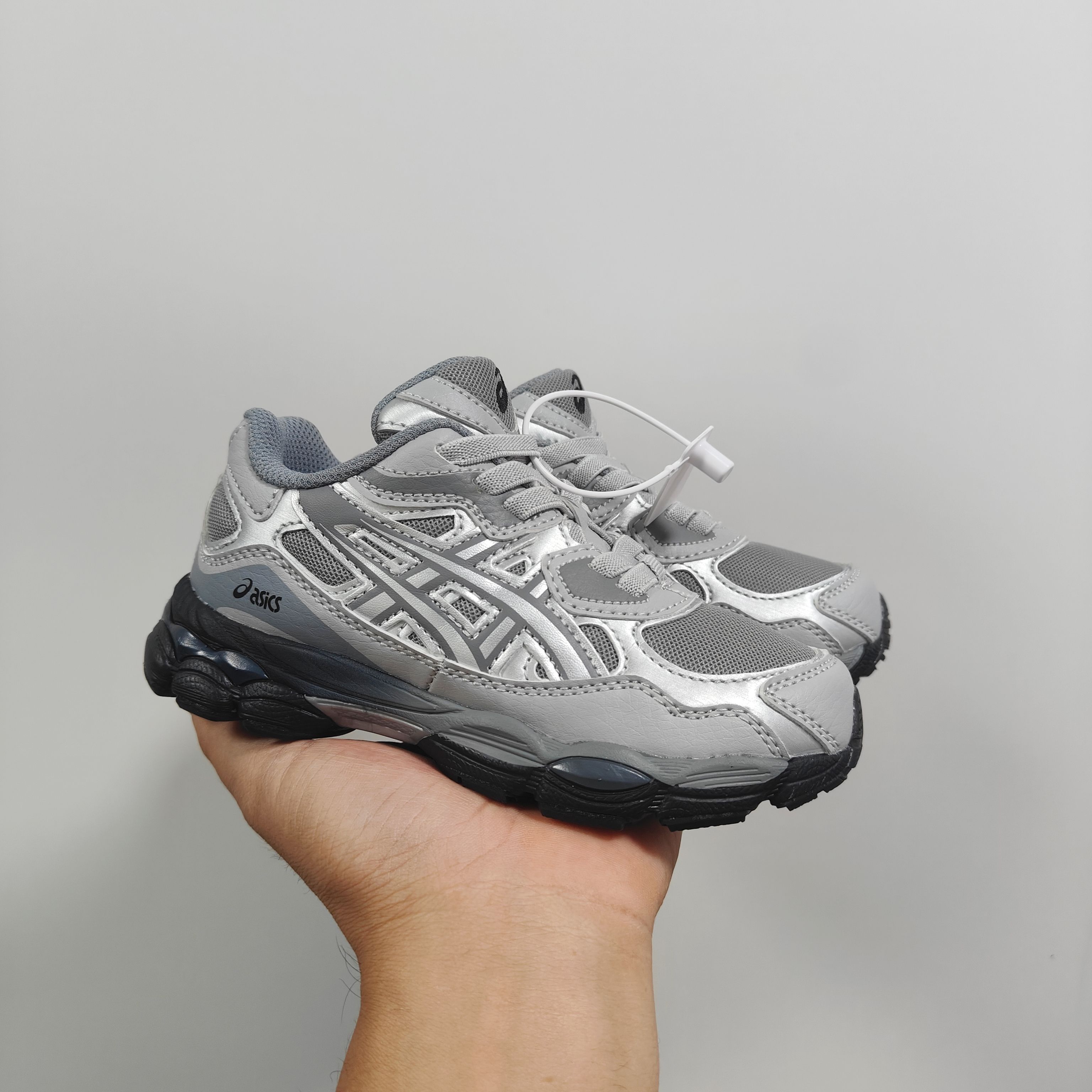 图片[2]-另一工厂 亚瑟士nyc童鞋 26-37 25秋冬缓震跑步鞋GEL胶柔韧舒适缓冲，橡胶轻便组合防滑大底 松紧带设计，海玻璃鞋垫超舒适☁️-选品中心