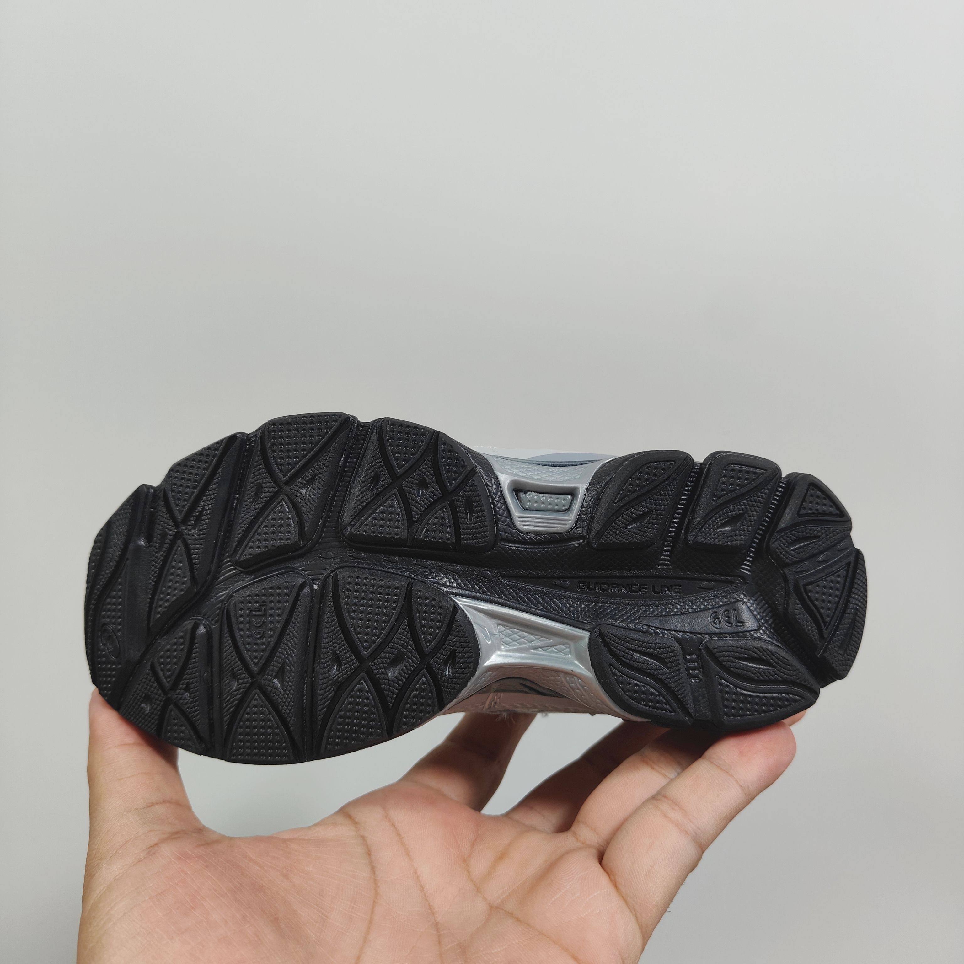 图片[6]-另一工厂 亚瑟士nyc童鞋 26-37 25秋冬缓震跑步鞋GEL胶柔韧舒适缓冲，橡胶轻便组合防滑大底 松紧带设计，海玻璃鞋垫超舒适☁️-选品中心