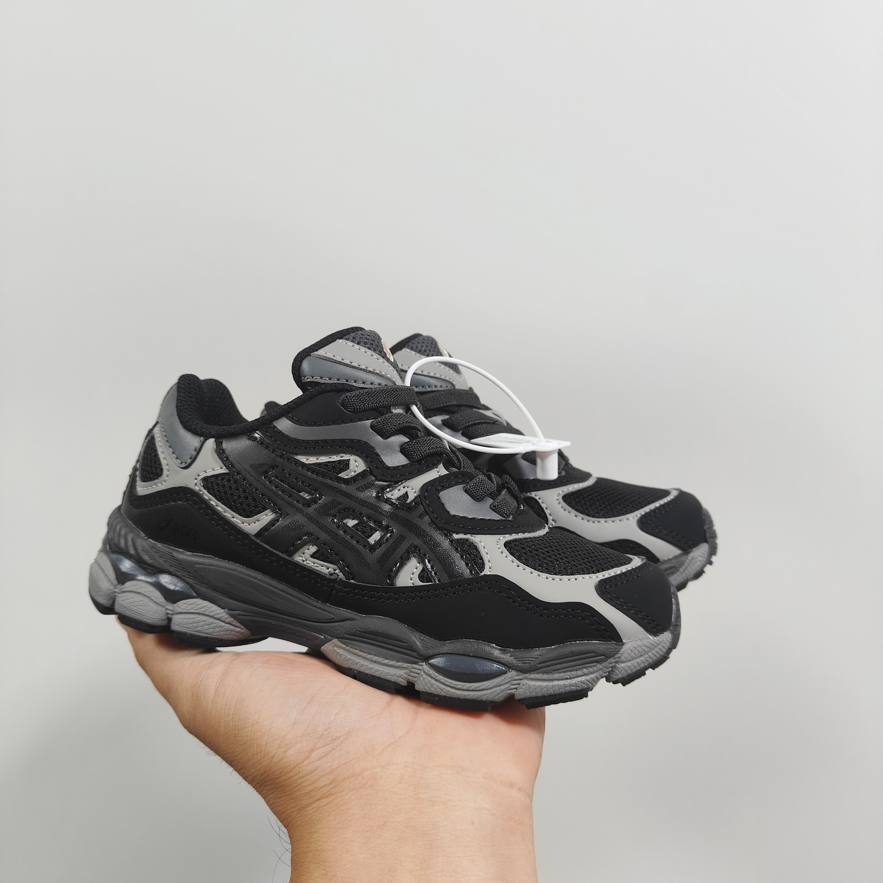 图片[2]-另一工厂 亚瑟士nyc童鞋 26-37 25秋冬缓震跑步鞋GEL胶柔韧舒适缓冲，橡胶轻便组合防滑大底 松紧带设计，海玻璃鞋垫超舒适☁️-选品中心