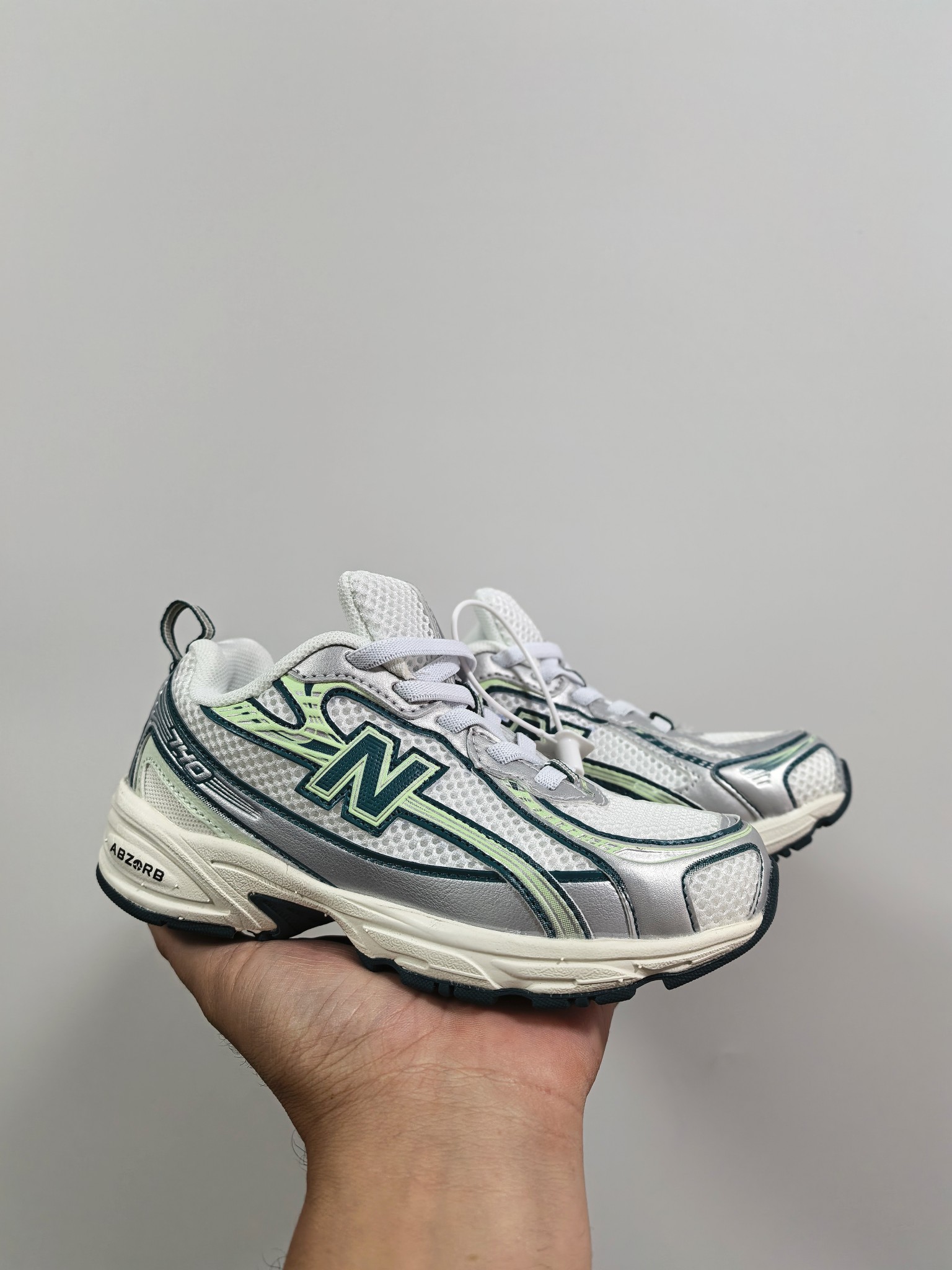 图片[2]-新配色出。 官方新品 NB 740童鞋26-37码 该系列传承了品牌的诸多优点，大胆创新！堪称经典系列里的经典，也是最为热门的系列！时隔一年，再次带来的童鞋，必属重磅～-选品中心