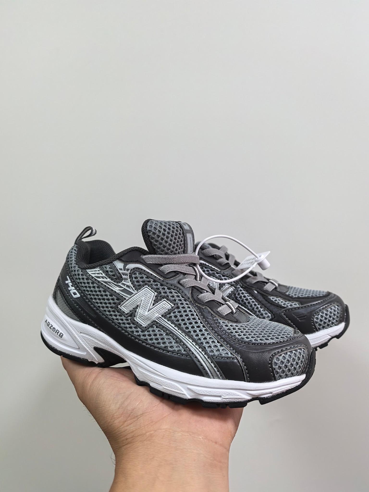 图片[2]-新配色出。 官方新品 NB 740童鞋26-37码 该系列传承了品牌的诸多优点，大胆创新！堪称经典系列里的经典，也是最为热门的系列！时隔一年，再次带来的童鞋，必属重磅～-选品中心