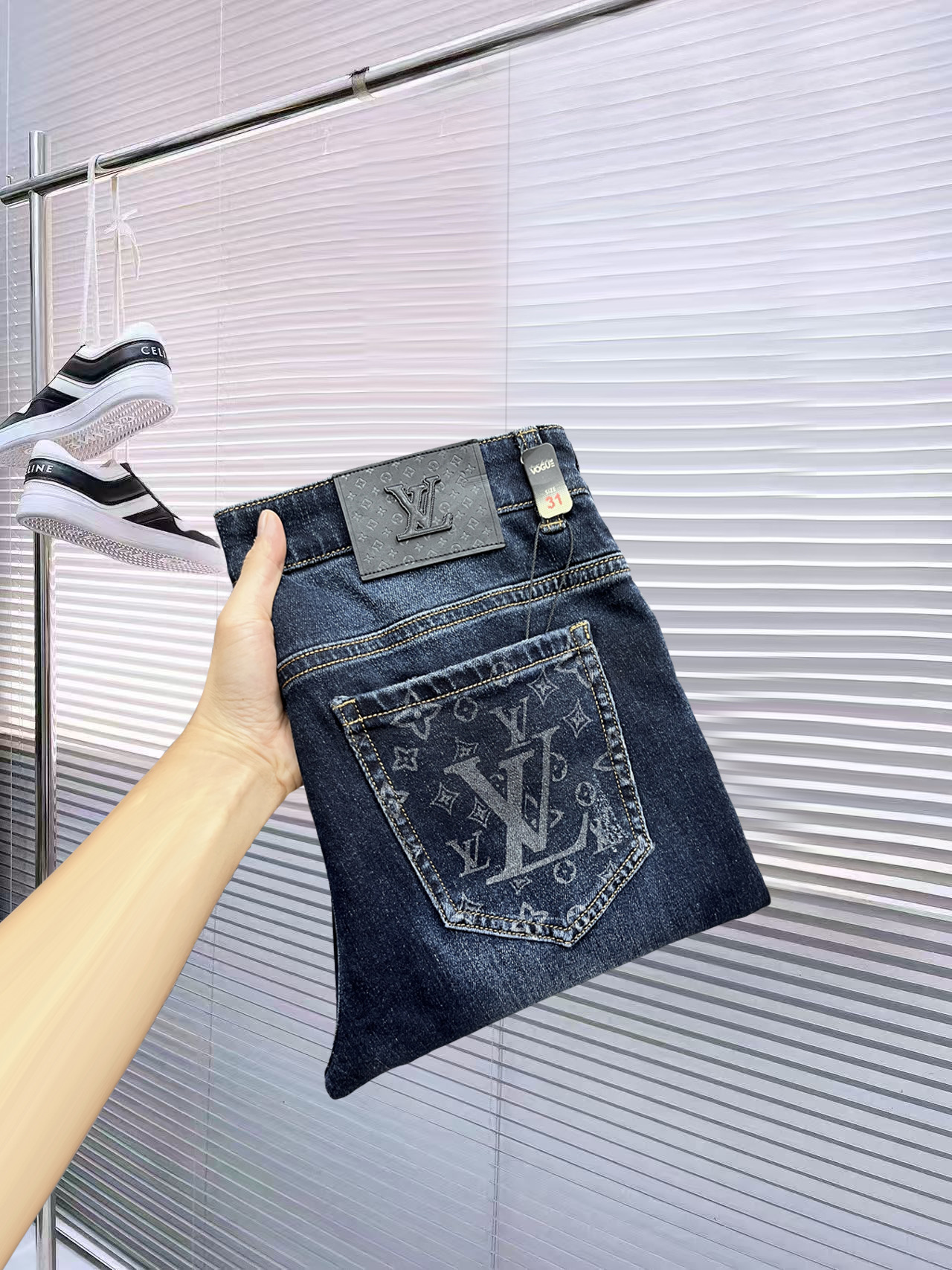 Louis Vuitton Men's 2025 Denim Jeans, Slim Fit, Original Logo, Several Sizes