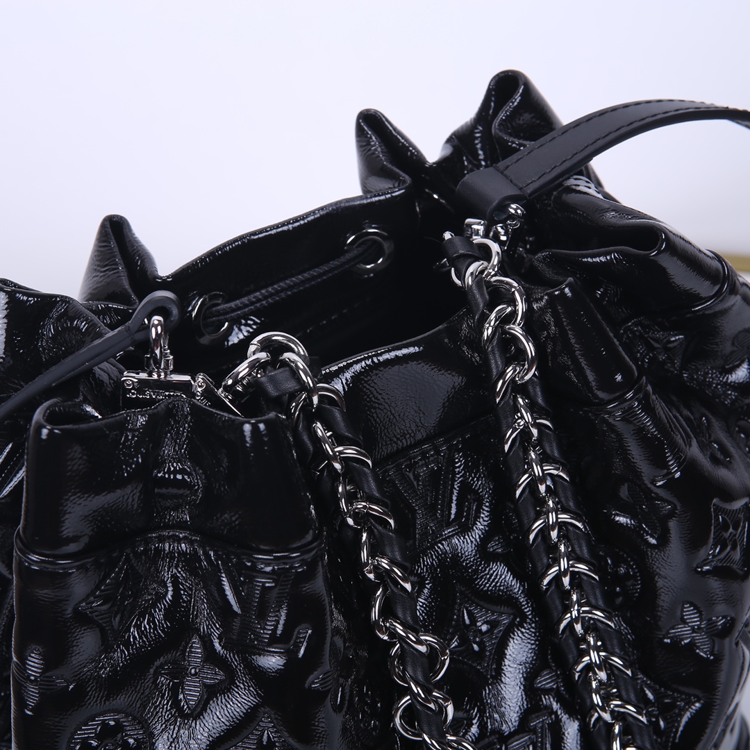 Louis Vuitton Noé Bag Black Monogram Embossed Leather, 23 cm 12 i1732510089 5152 0