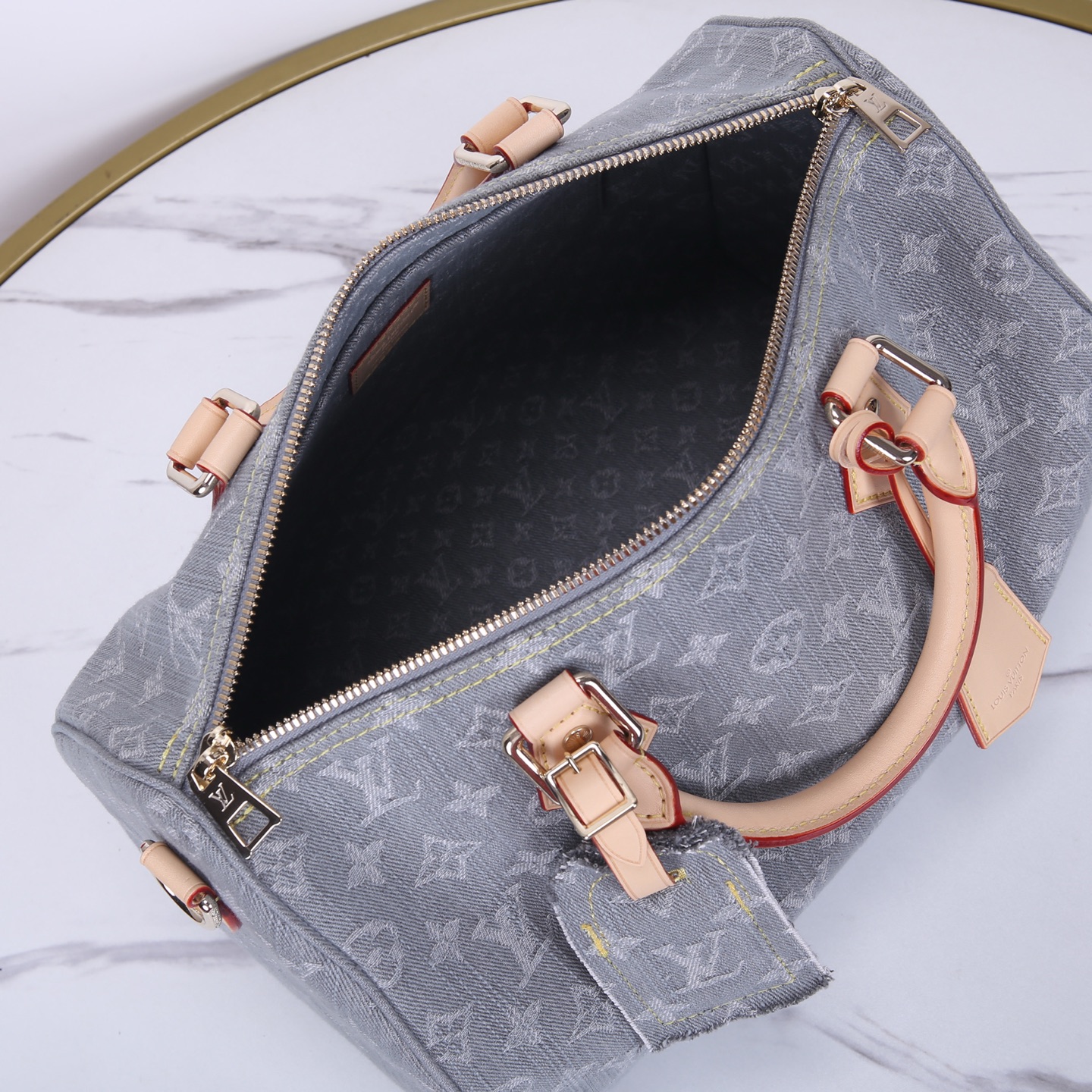 Louis Vuitton Speedy Soft 30: Monogram Denim, Leather Trim, and Metal Accents 6 i1747028349372 6858 0 4