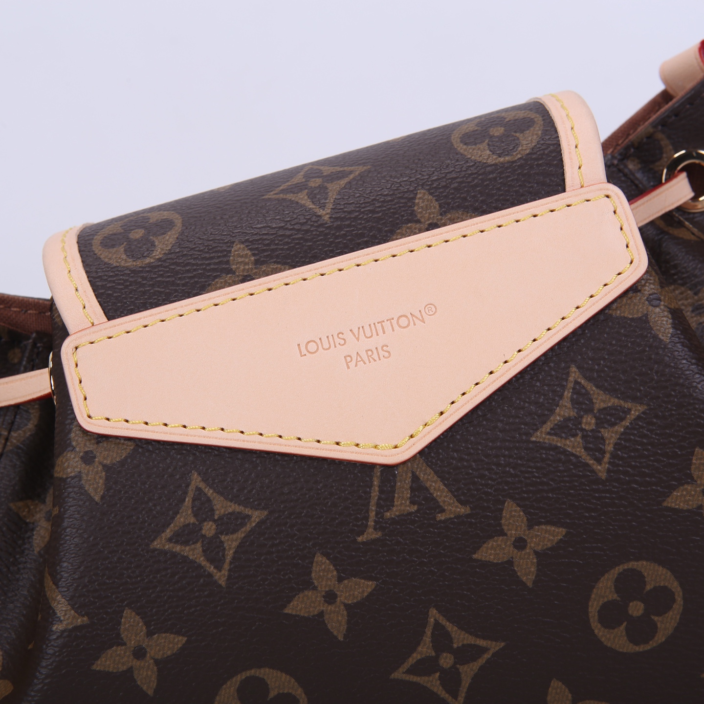 Louis Vuitton Odysée Monogram Canvas Bag, 27 cm - Stylish & Functional 8 i1747388112861 5315 0 6