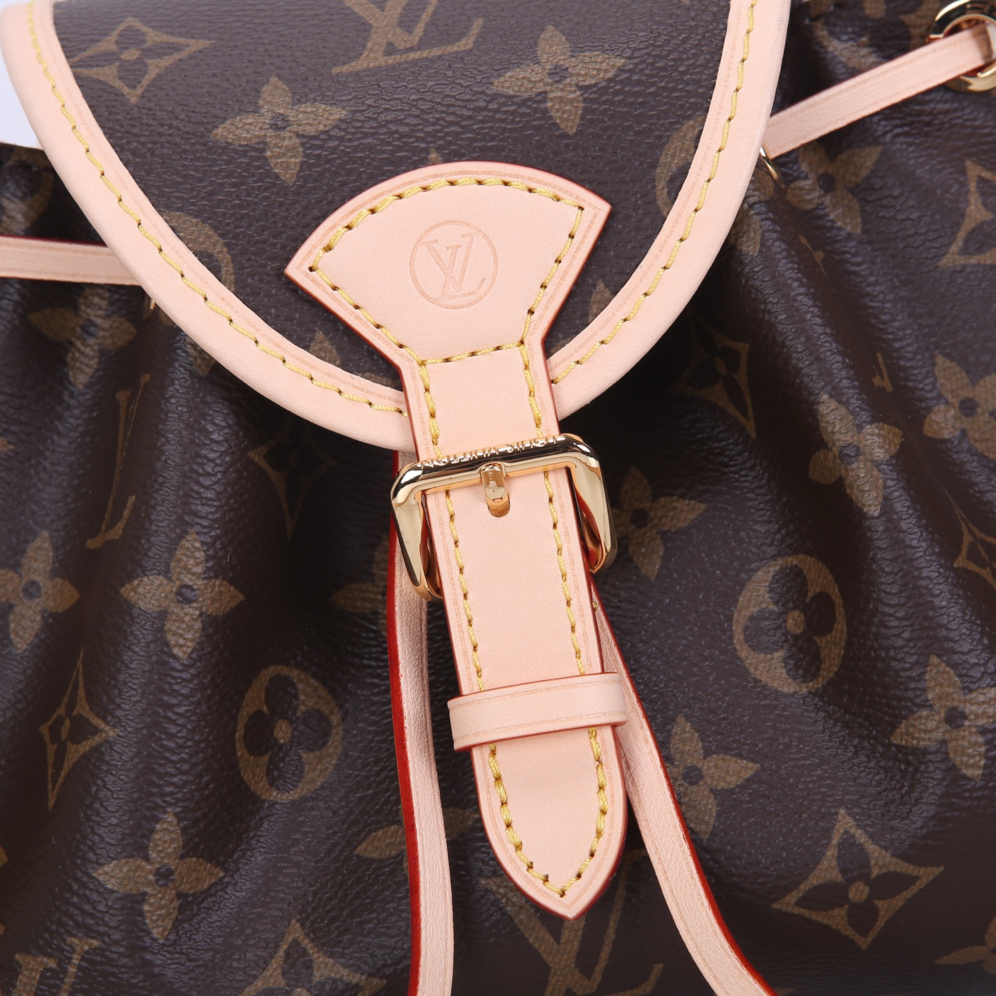 Louis Vuitton Odysée Monogram Canvas Bag, 27 cm - Stylish & Functional 4 i1747388112862 2173 0 2