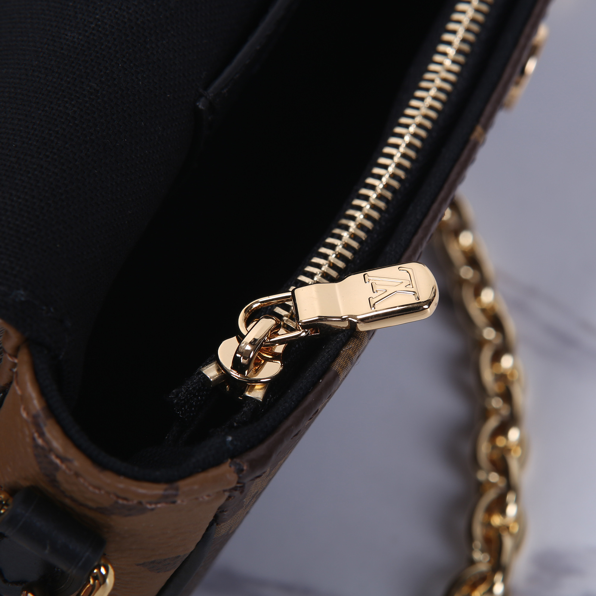 Louis Vuitton Wallet On Chain Ivy Monogram Reverse Canvas Crossbody Bag 8 i1747388261176 5233 0 6