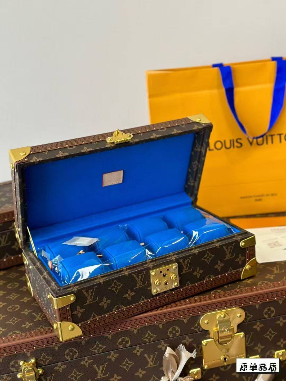 NO:711278,old flower box,19860909老花箱,,Watch