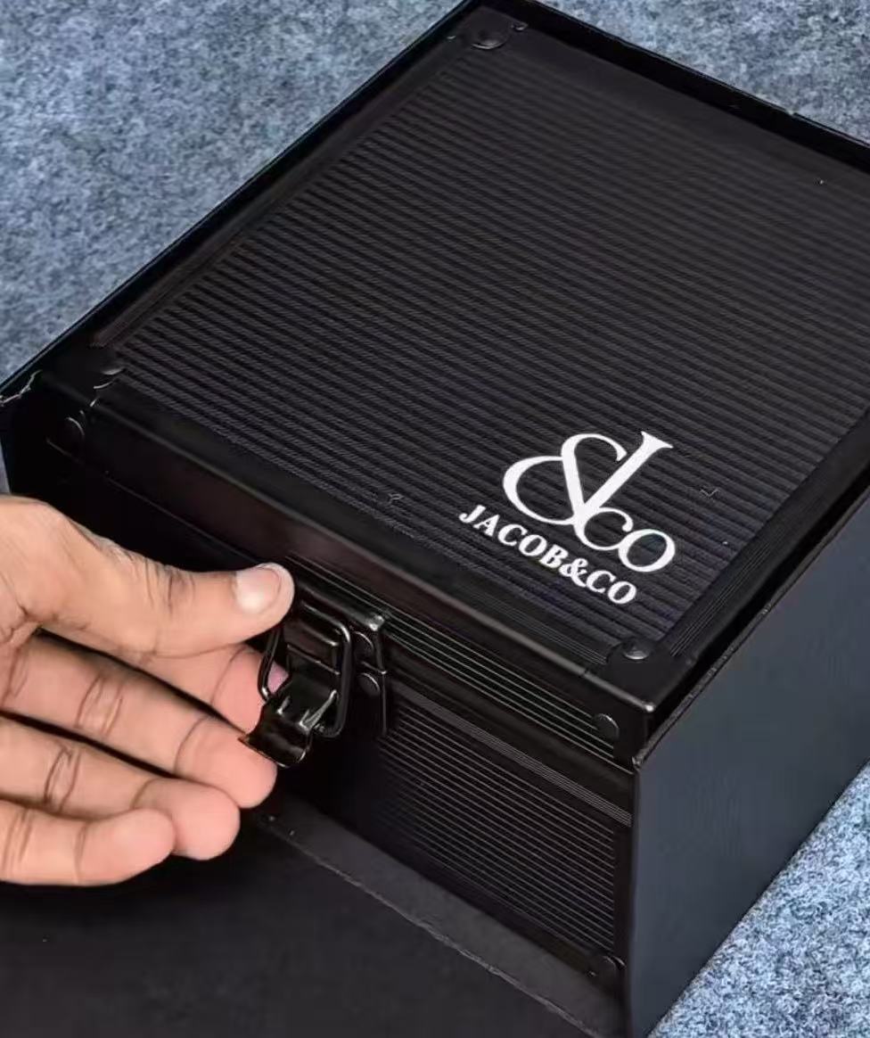 NO:711327,czech leopard,,jacob & co19860909捷克豹,,jacob & co,Watch