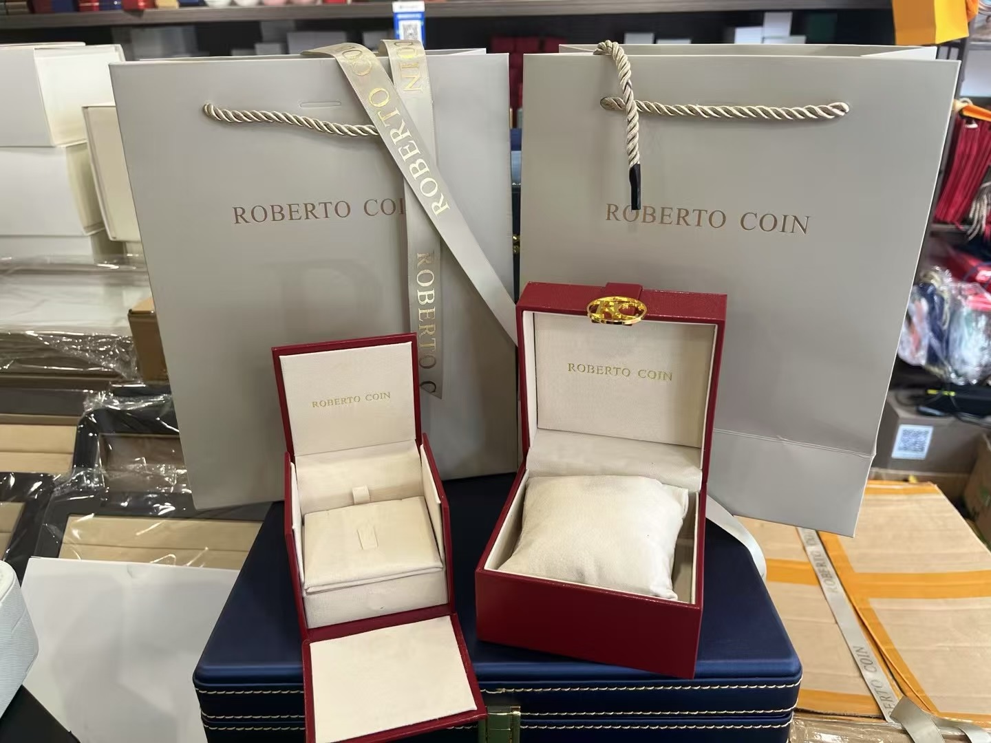 NO:711396,Robert,19860909罗伯特,,Watch