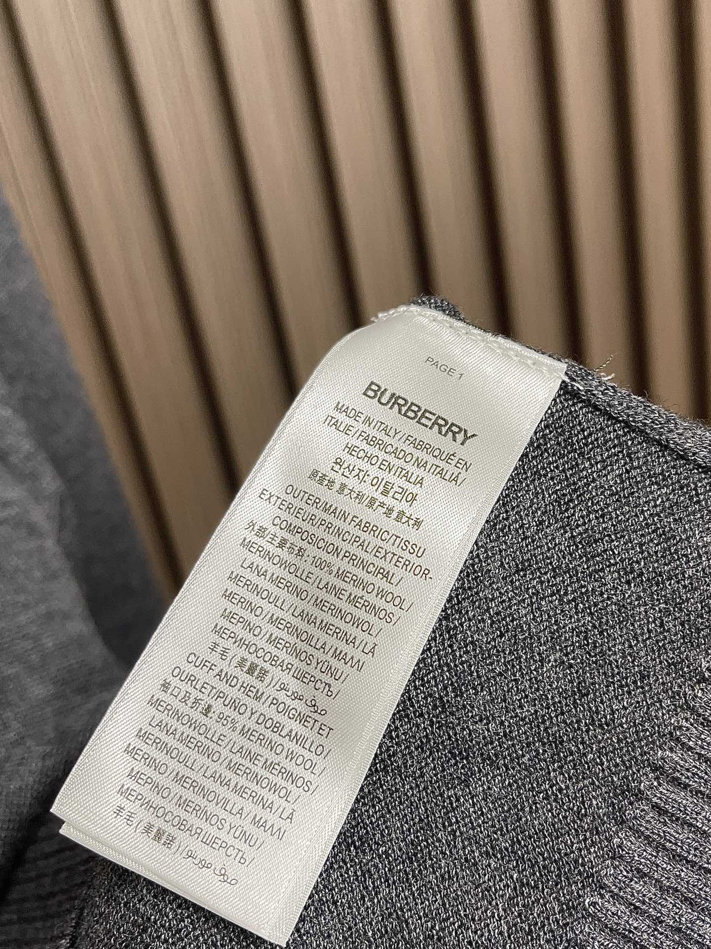 Burberry2024s经典战马绣花针织毛衣！百灵达精美刺绣战马全件收花工艺毛料升级到100羊毛手感柔