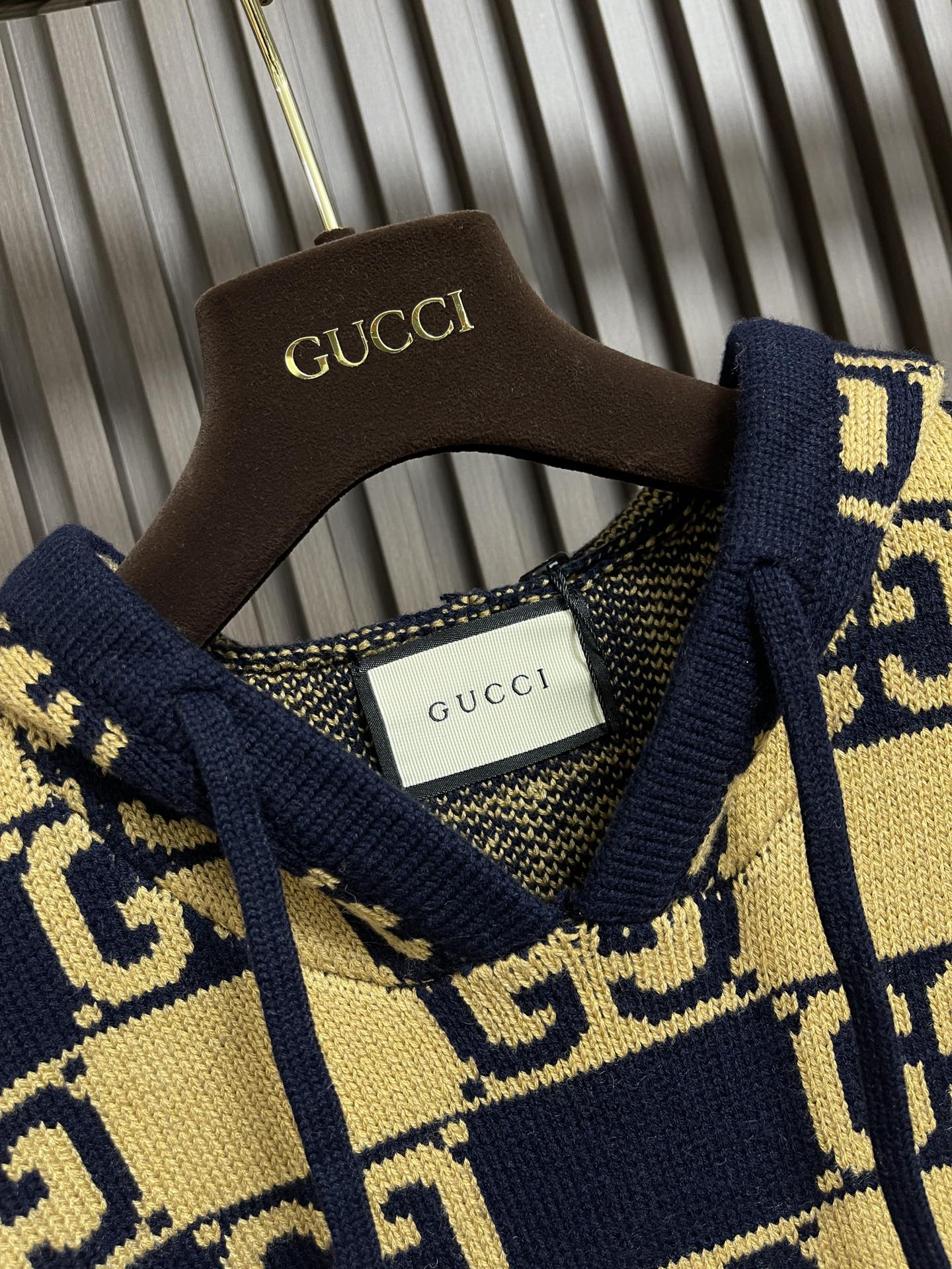 gucci2024SS秋冬新品连帽针织毛衣单穿打底都可以进口100分澳洲羊毛保暖性很强不刺激皮肤可贴身穿