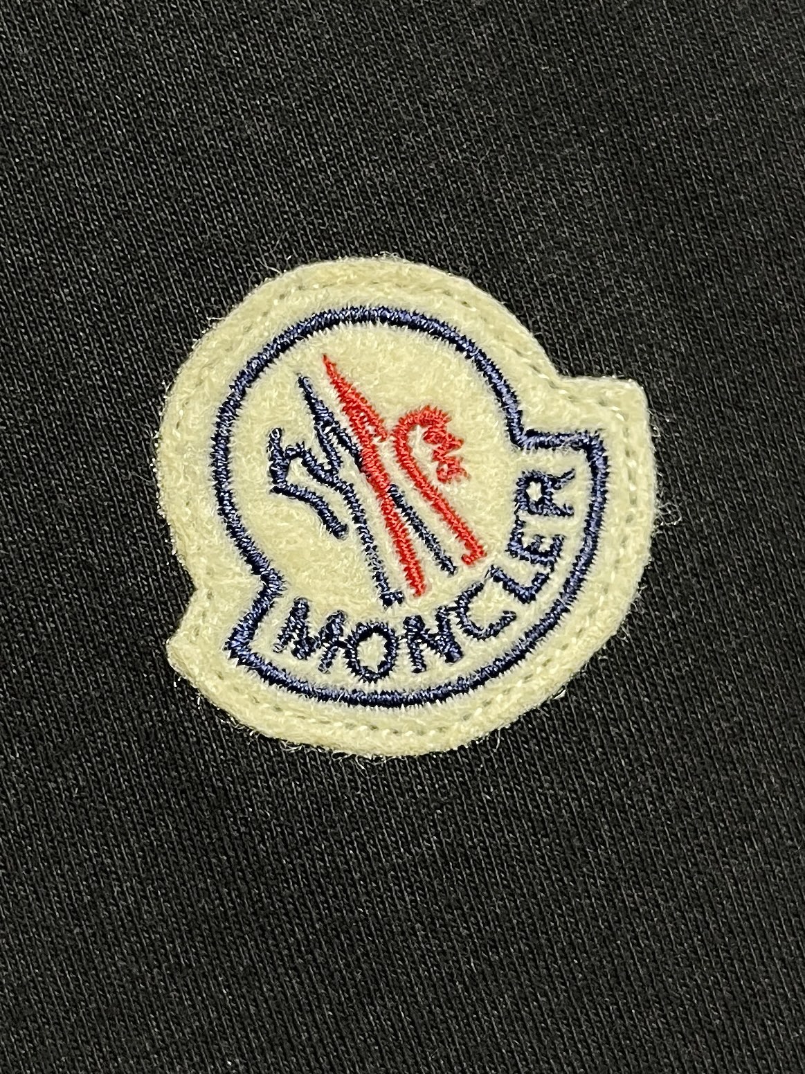 moncler2025SS早春新款小标标识短袖T恤定制云舒绒棉平纹柔软细腻舒适贴肤标志性moncler标