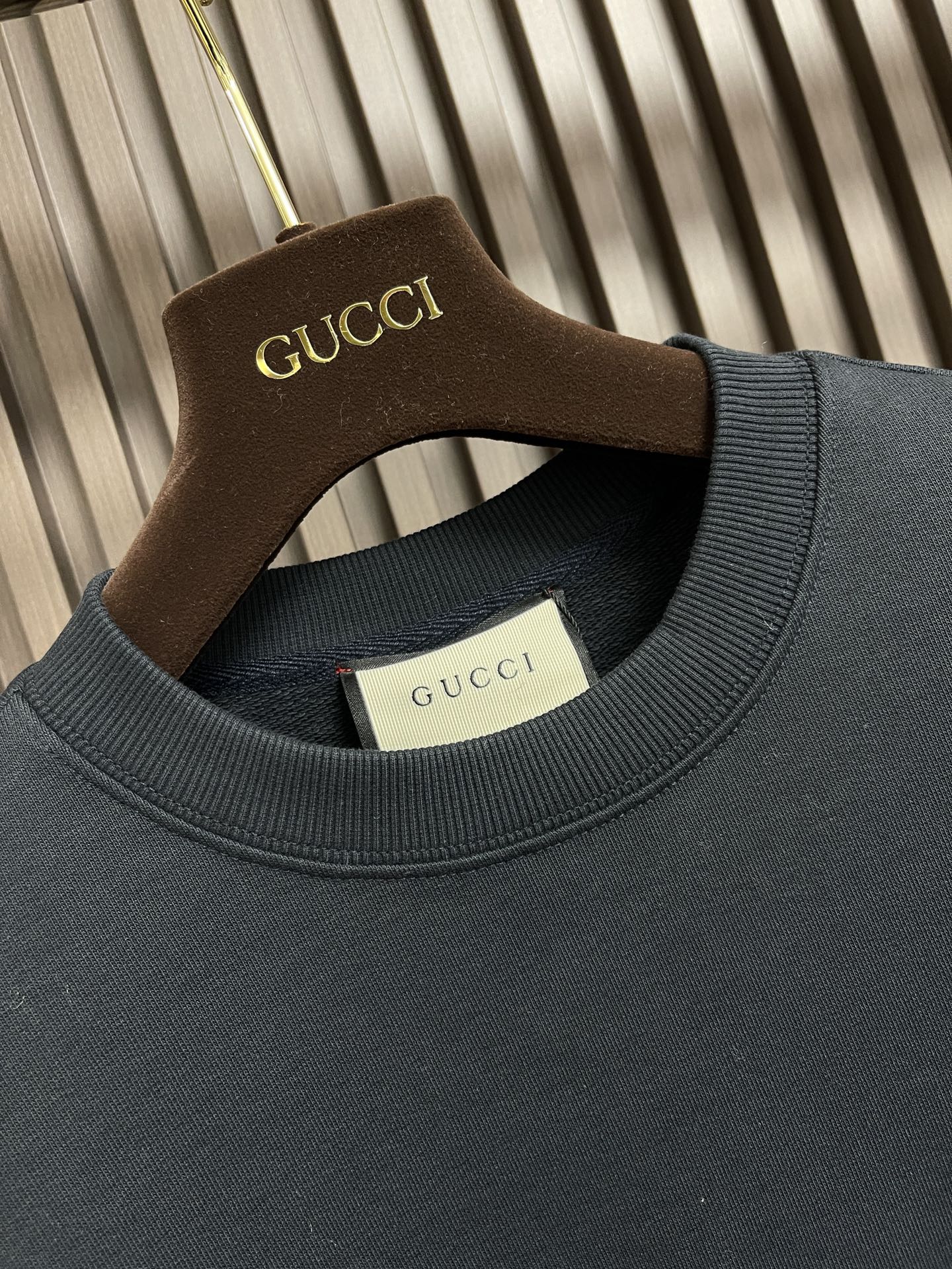 GUCCI2024fw秋冬新款字母刺绣毛圈圆领卫衣胸口是今年最新的签名logo元素刺绣进口田岛机制作刺绣