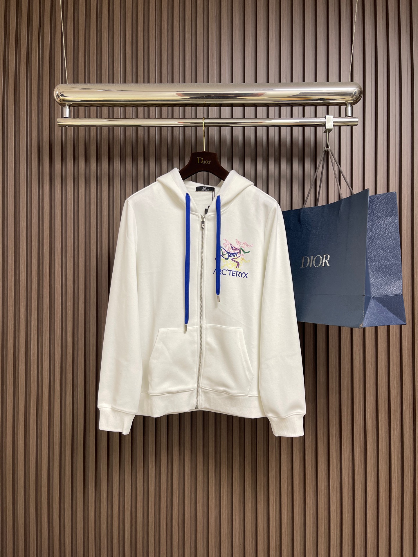 NO:646814,A complete set of Arcteryx logo logo hooded zipper sweatshirt, jacket and sweatpants suit, custom-woven and dyed 420g cotton fabric, very stylish when worn alone or mixed and matched, simple and fashionable, highly recognizable. Both natural and layered. Classic os silhouette, whether worn alone or worn inside, it is super tonal. Size M-3XL, arc'teryx, hoodie, sweatshirts, jackets & coats, hats, alexander wang19860909整套 Arcteryx 始祖鸟 logo 标识连帽拉链卫衣外套卫裤套装,定织定染420g全棉面料,单穿或混搭都很有味道,简约时尚,辨识度高.既自然又有层次.经典 os 廓型,无论单穿内搭都超有调性.尺码M-3XL,arc'teryx,hoodie,sweatshirts,jackets & coats,hats,alexander wang,Men's clothing